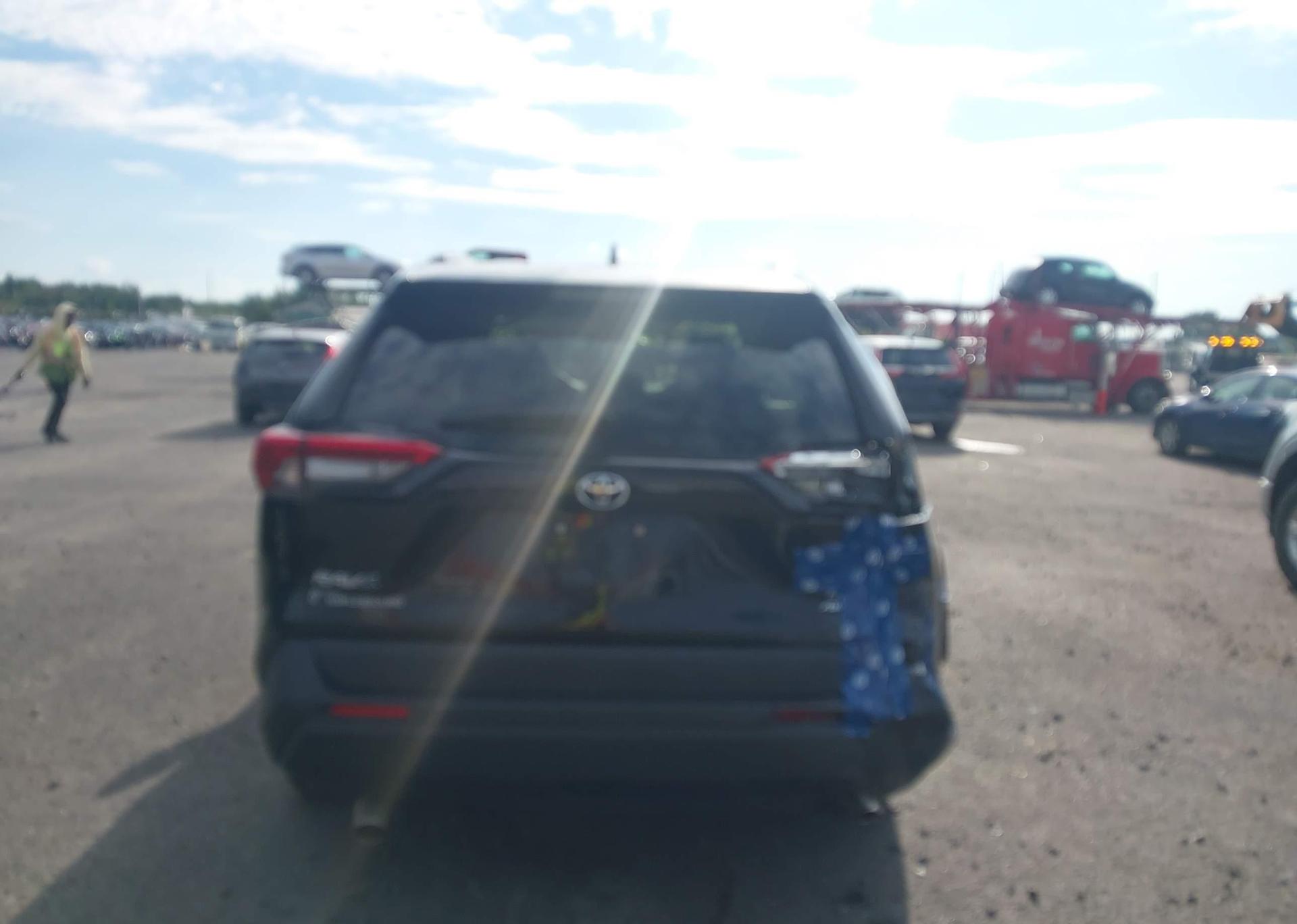 2019 TOYOTA RAV4 LE