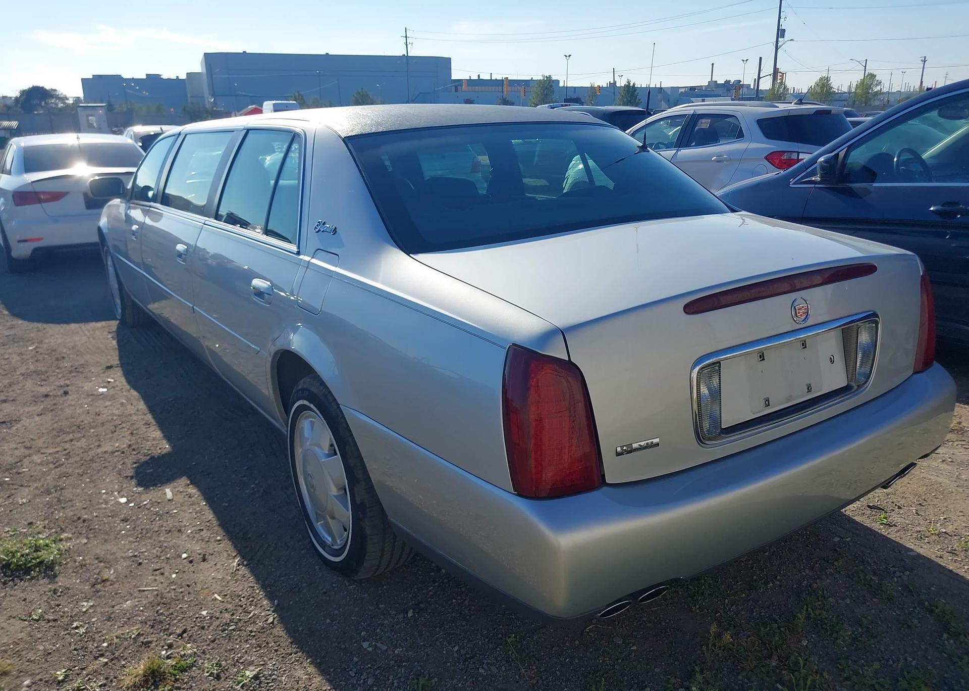 2004 CADILLAC PROFESSIONAL CHASSIS