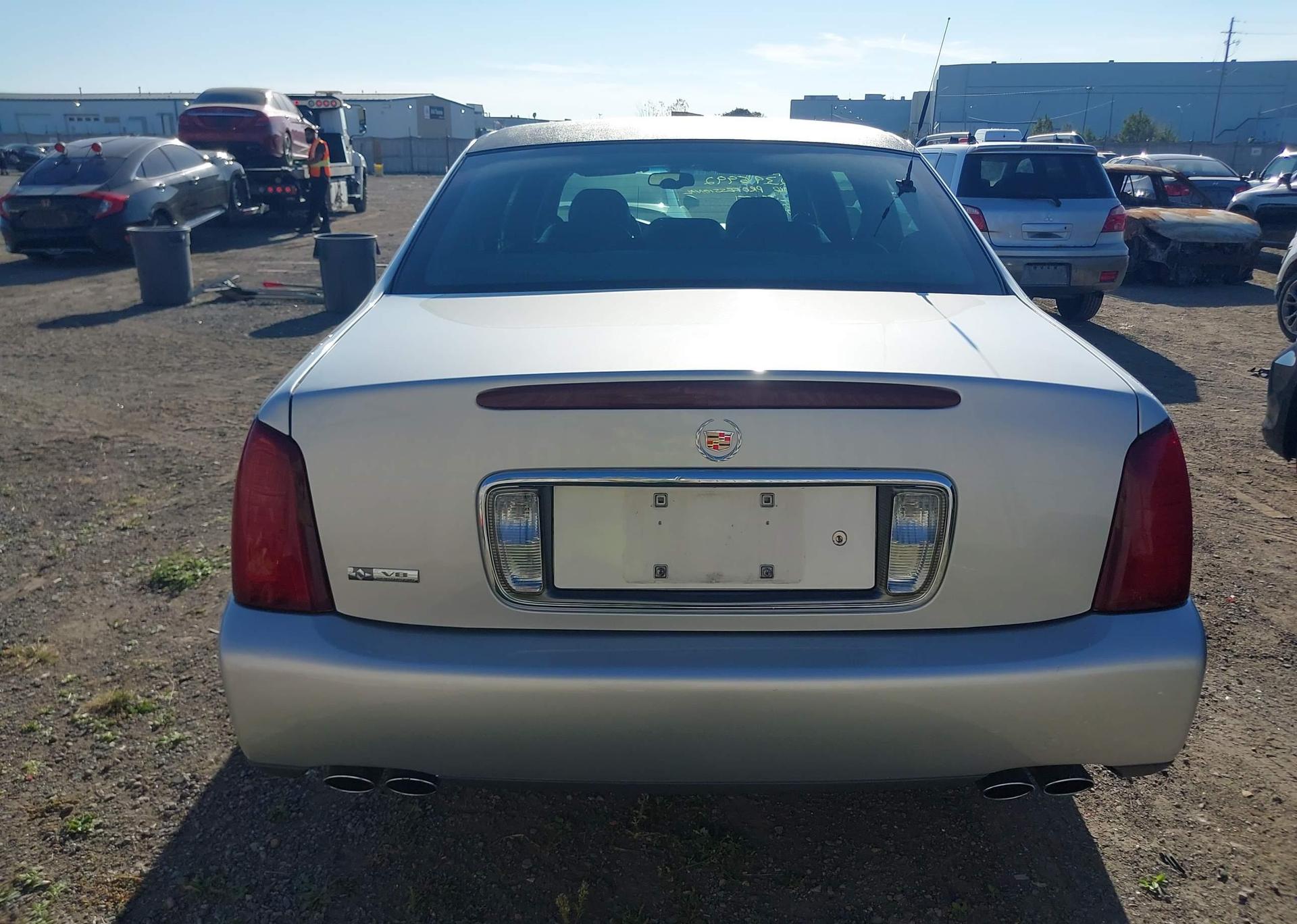 2004 CADILLAC PROFESSIONAL CHASSIS