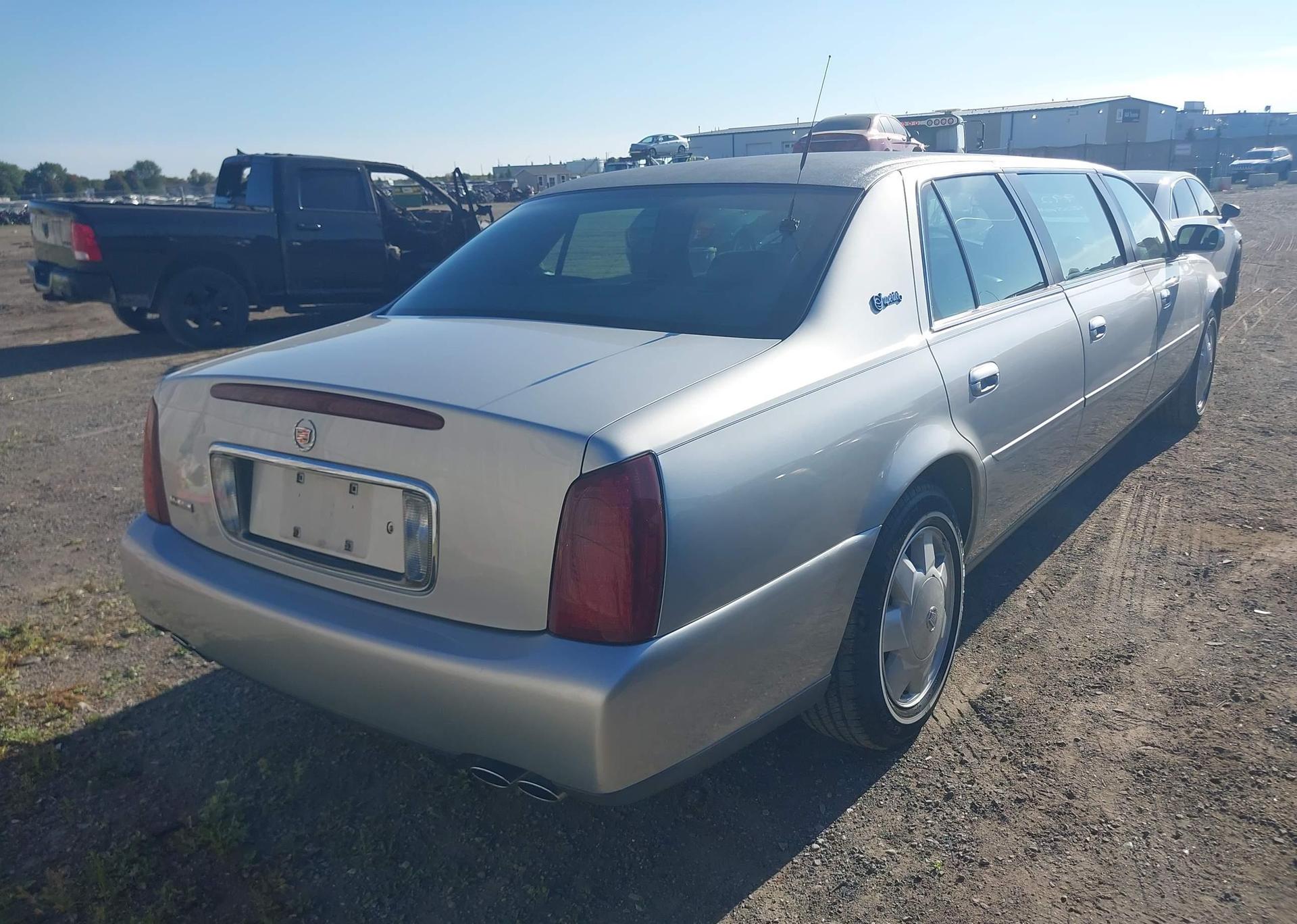 2004 CADILLAC PROFESSIONAL CHASSIS
