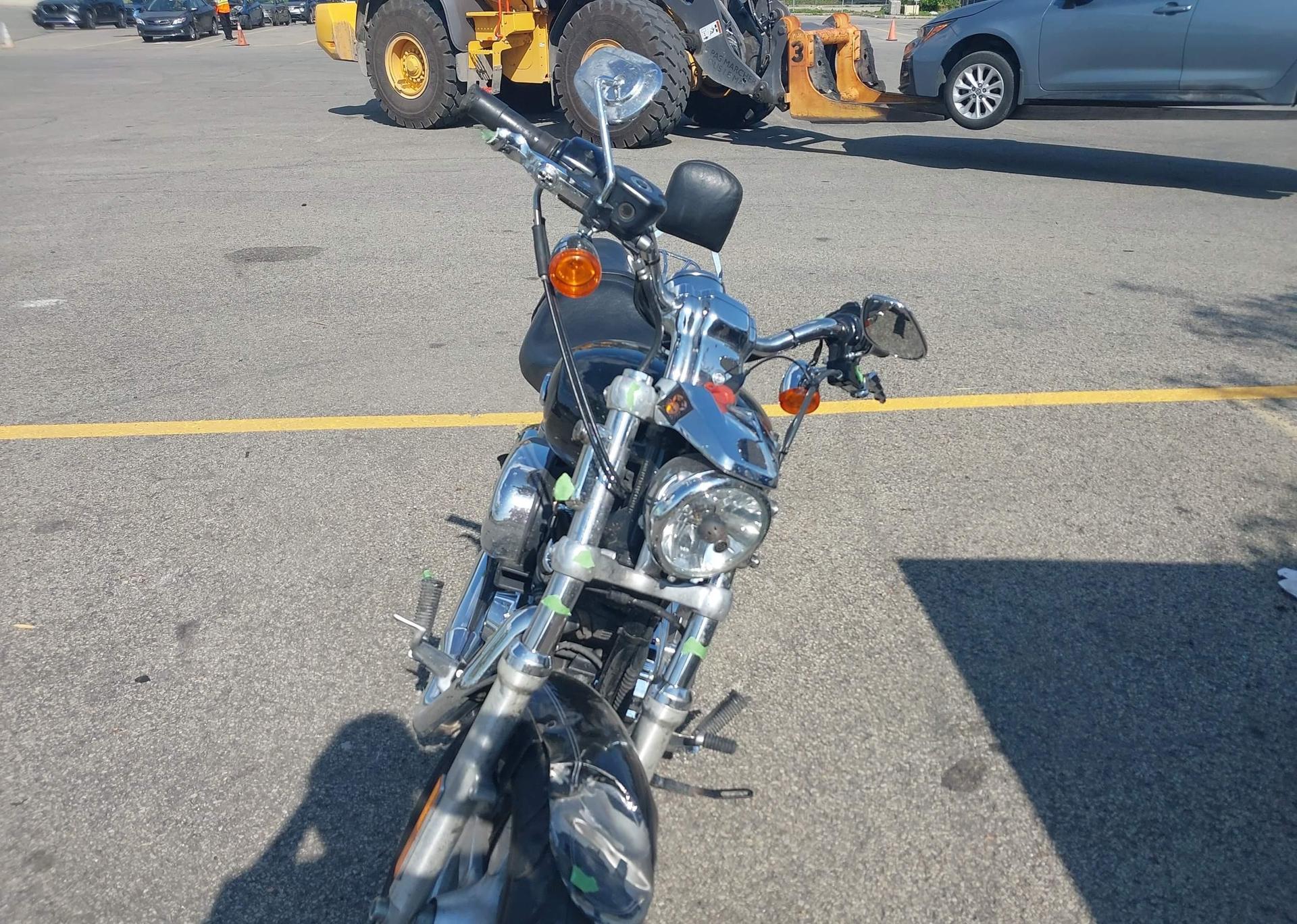 2011 HARLEY-DAVIDSON XLH1200 C