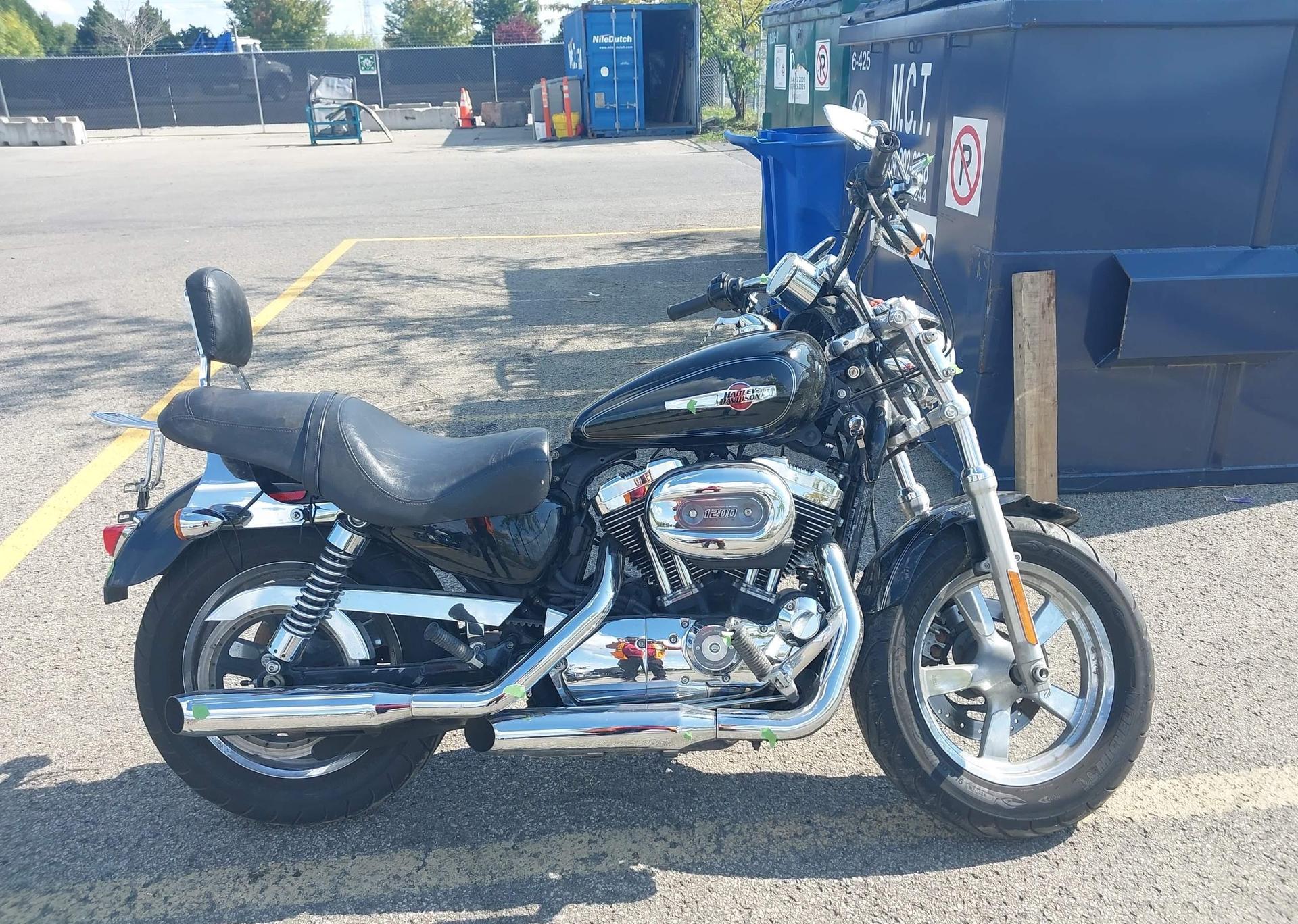 2011 HARLEY-DAVIDSON XLH1200 C