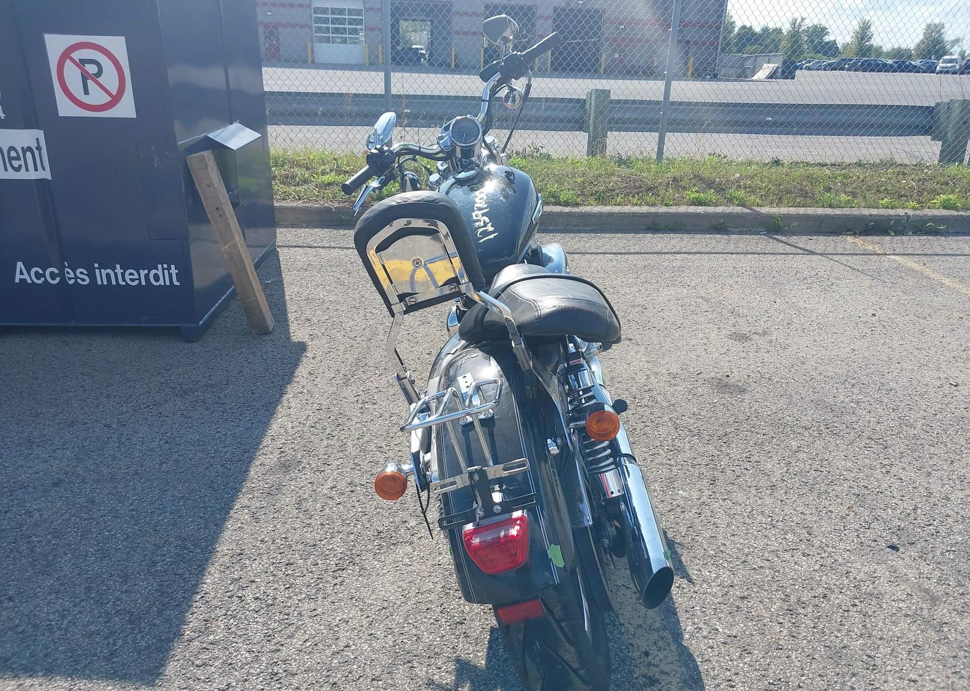 2011 HARLEY-DAVIDSON XLH1200 C