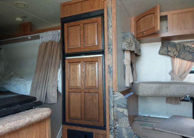 2012 ROCKWOOD 233S