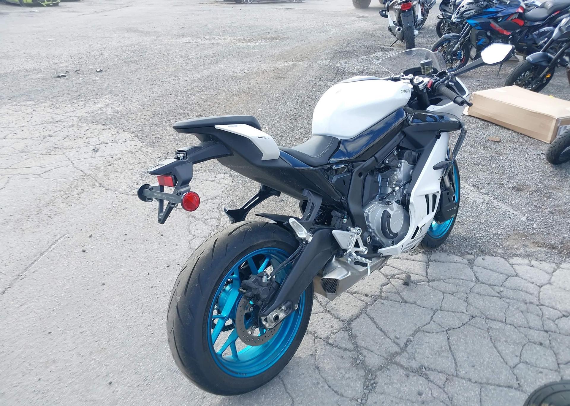 2025 CF MOTO 675SS