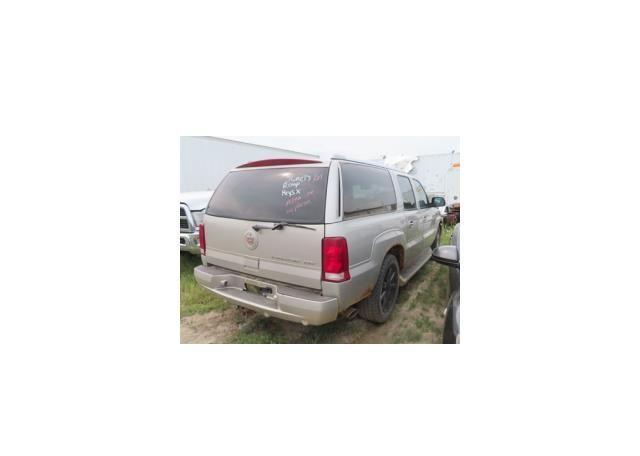 2004 CADILLAC ESCALADE ESV