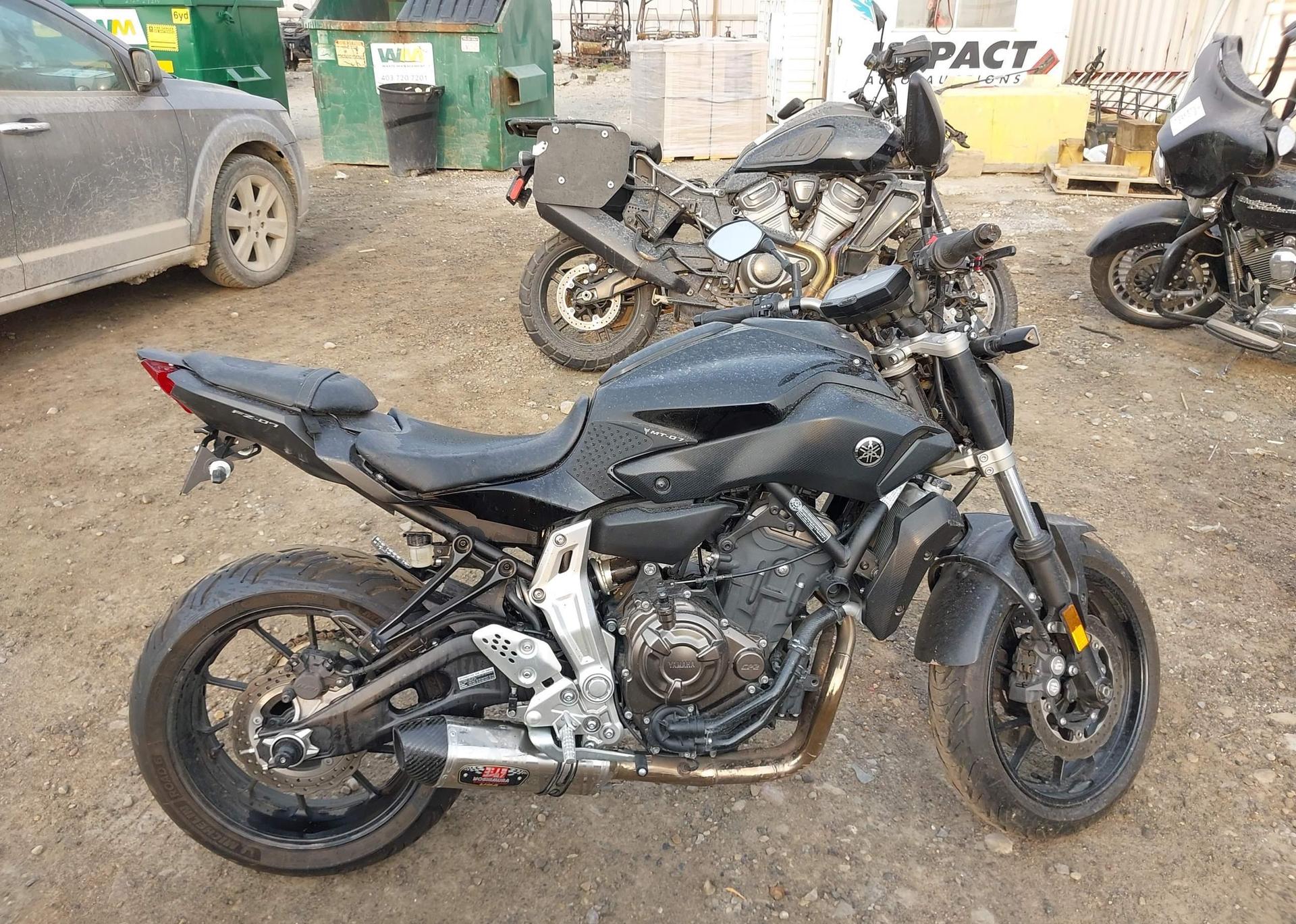 2015 YAMAHA fz07