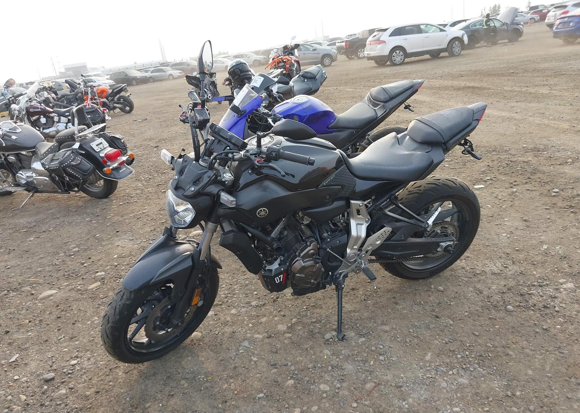 2015 YAMAHA fz07