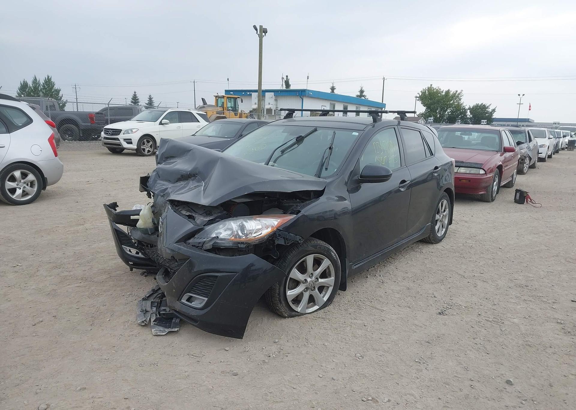 2011 MAZDA 3 S