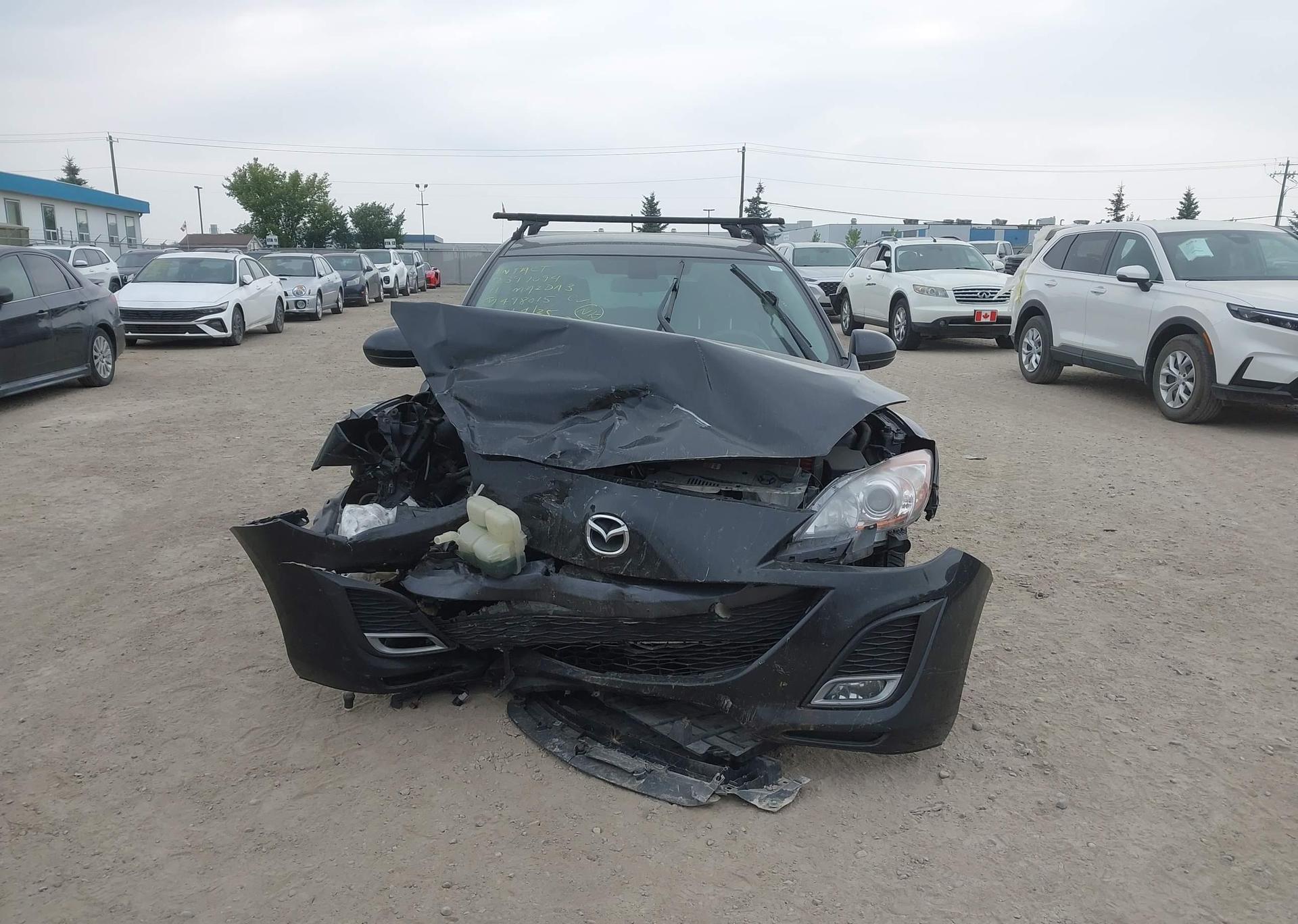 2011 MAZDA 3 S
