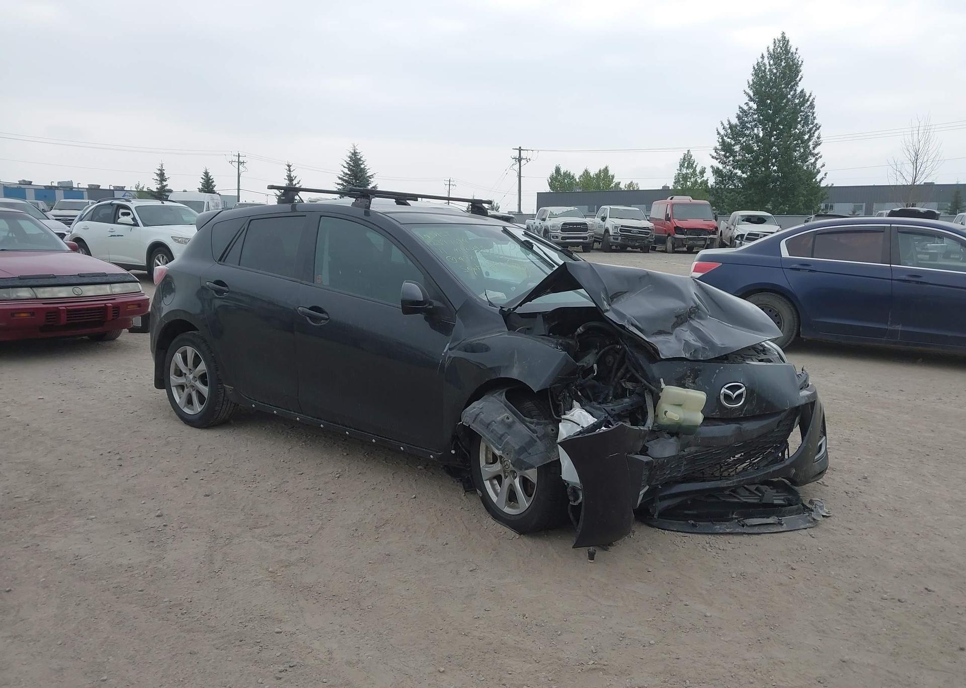 2011 MAZDA 3 S