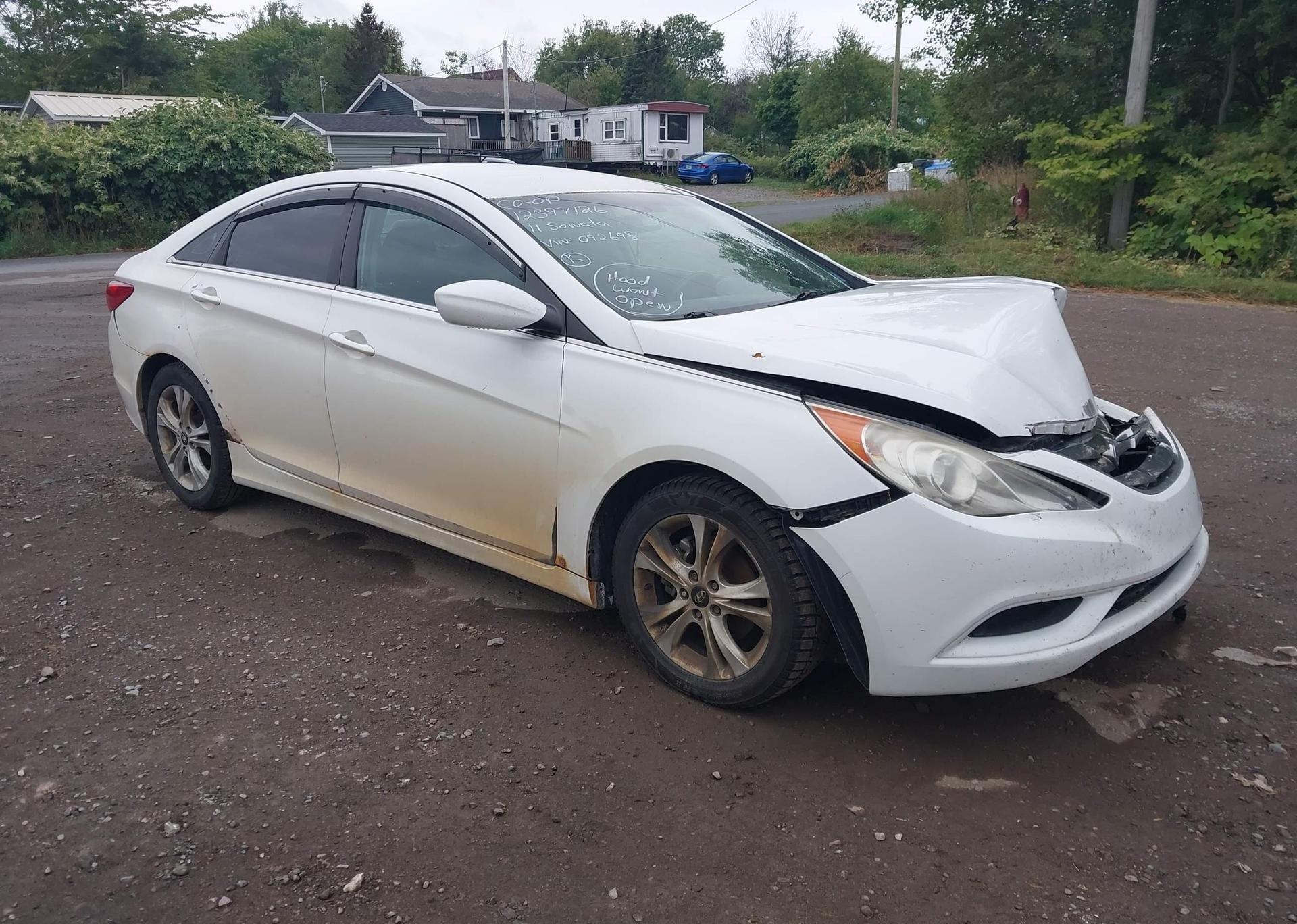 2011 HYUNDAI SONATA GL
