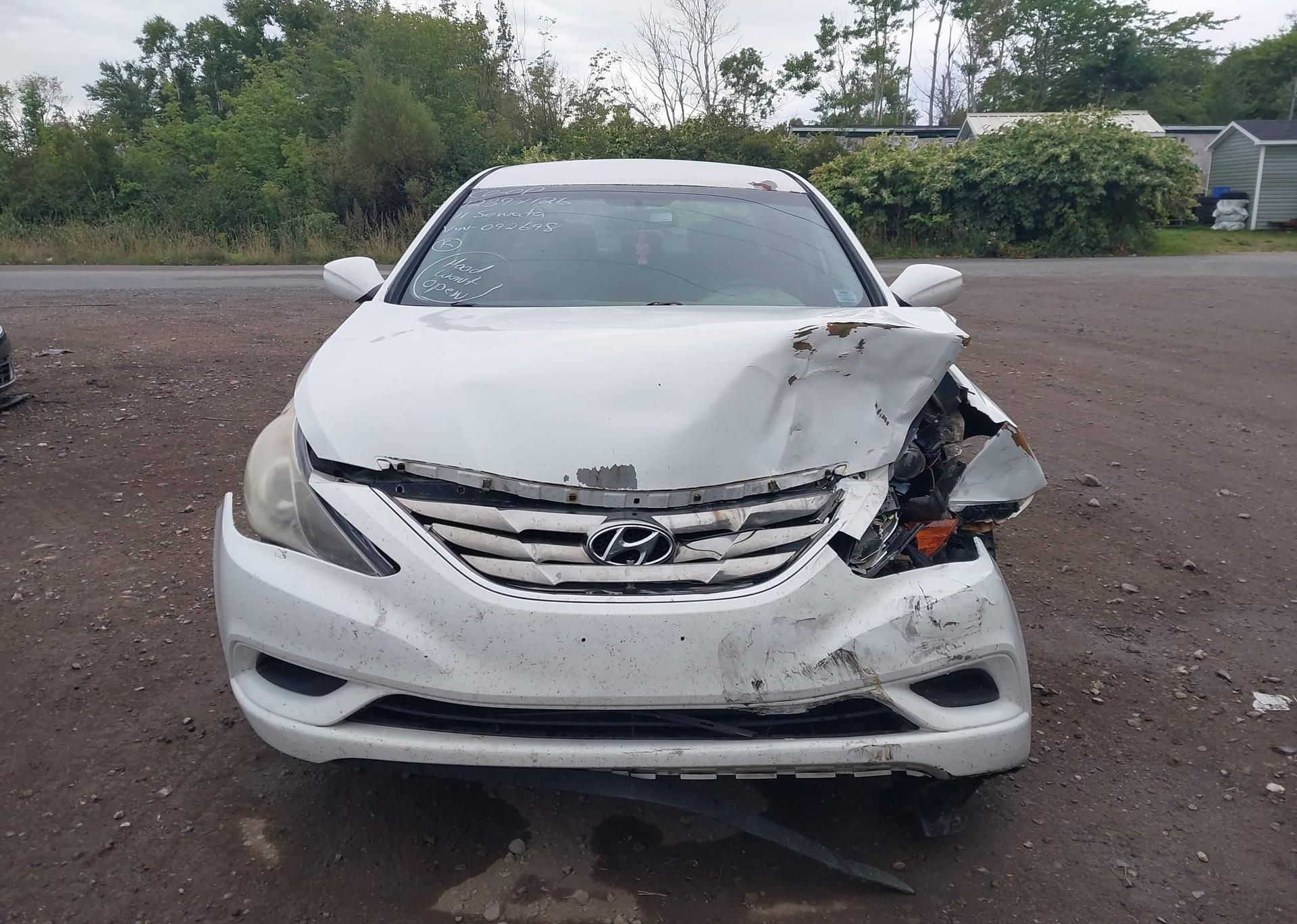 2011 HYUNDAI SONATA GL