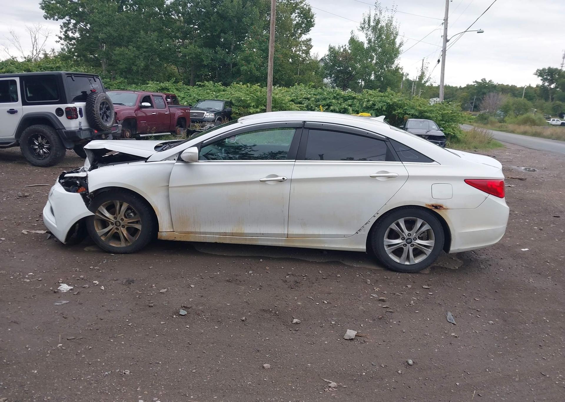 2011 HYUNDAI SONATA GL
