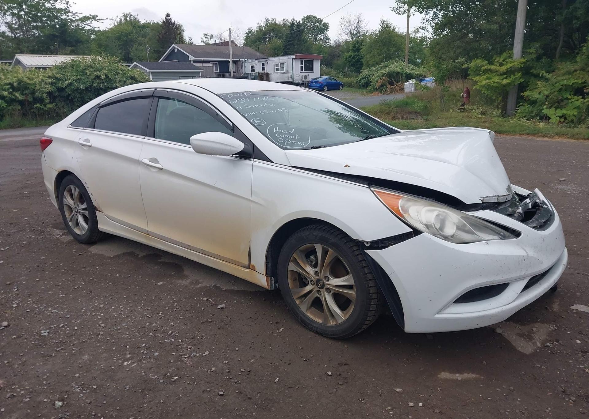 2011 HYUNDAI SONATA GL
