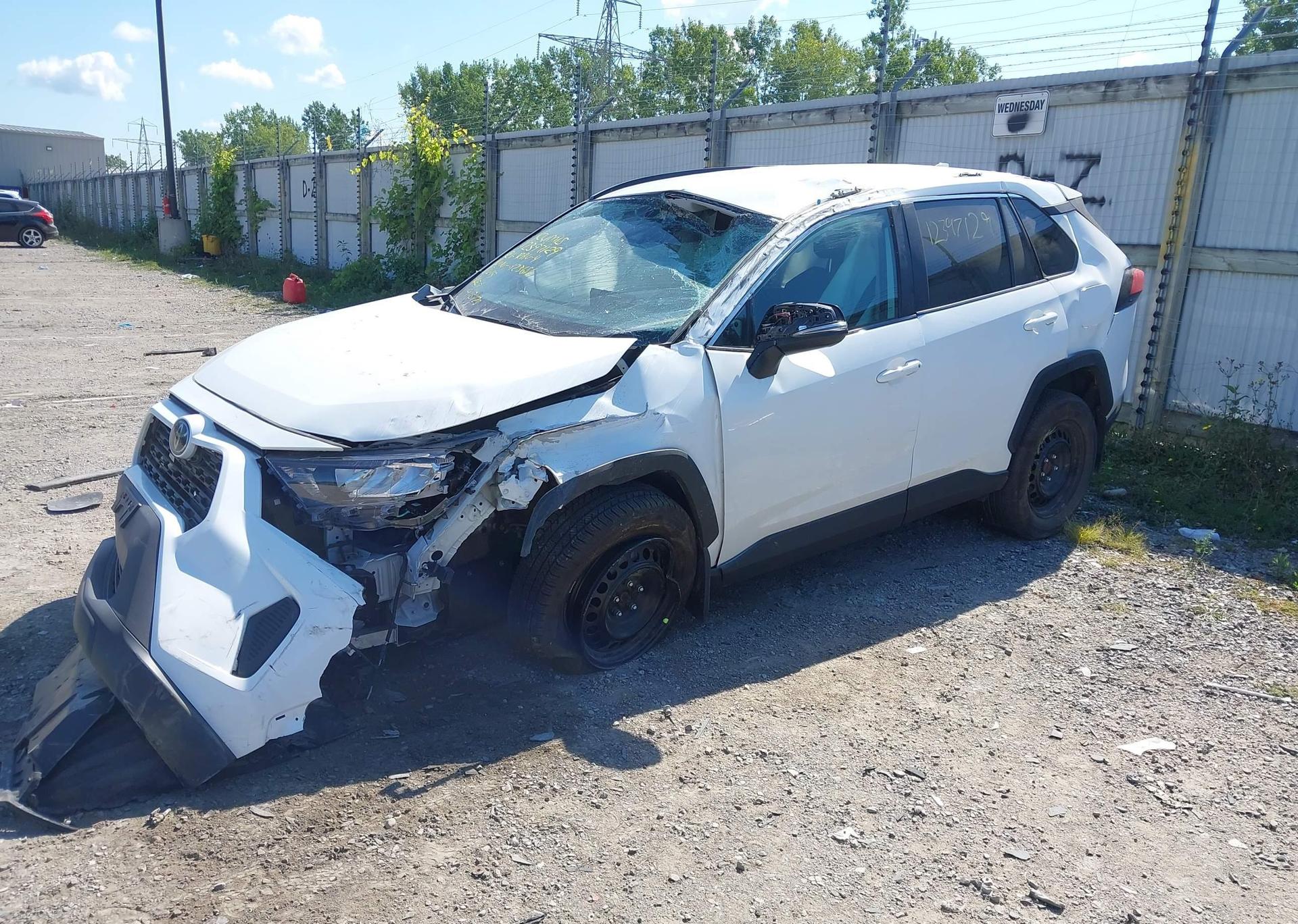 2021 TOYOTA RAV4 LE