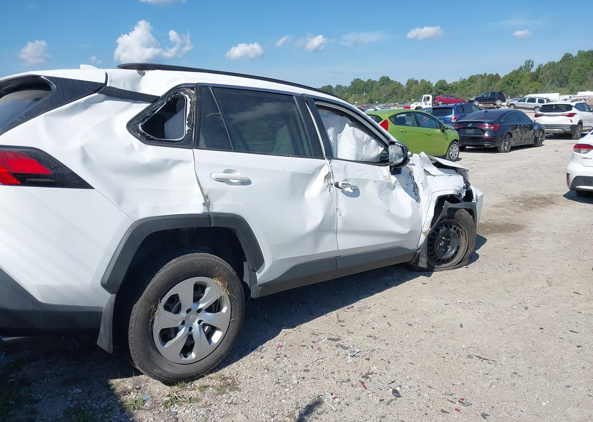 2021 TOYOTA RAV4 LE