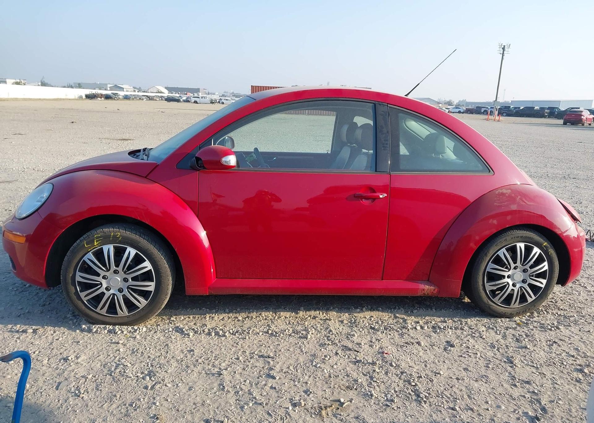 2006 VOLKSWAGEN NEW BEETLE 2.5