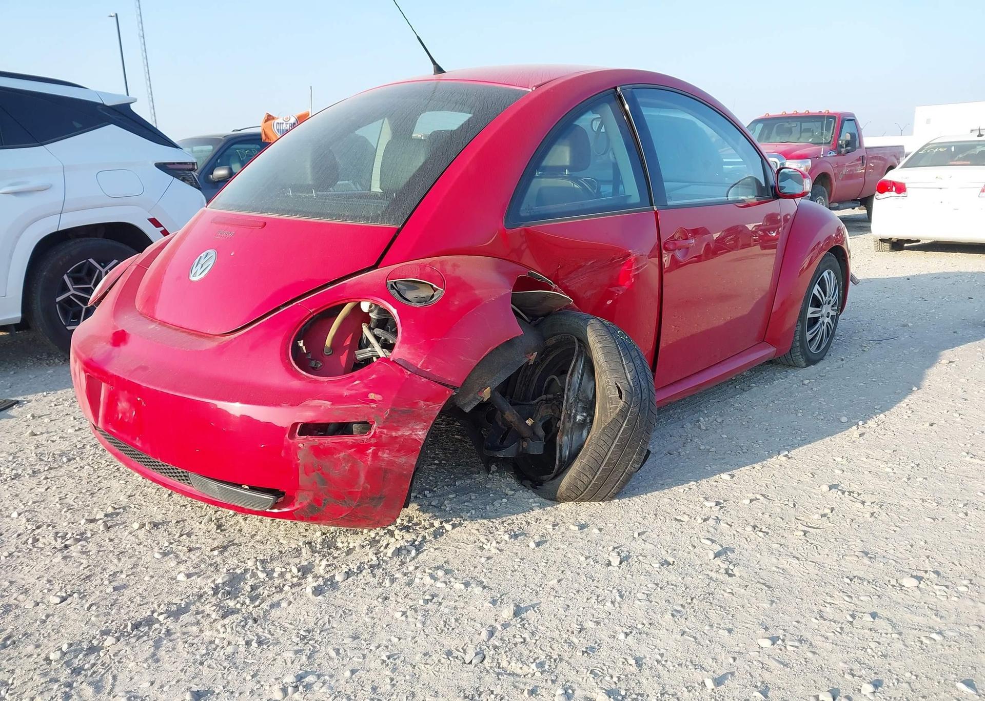 2006 VOLKSWAGEN NEW BEETLE 2.5