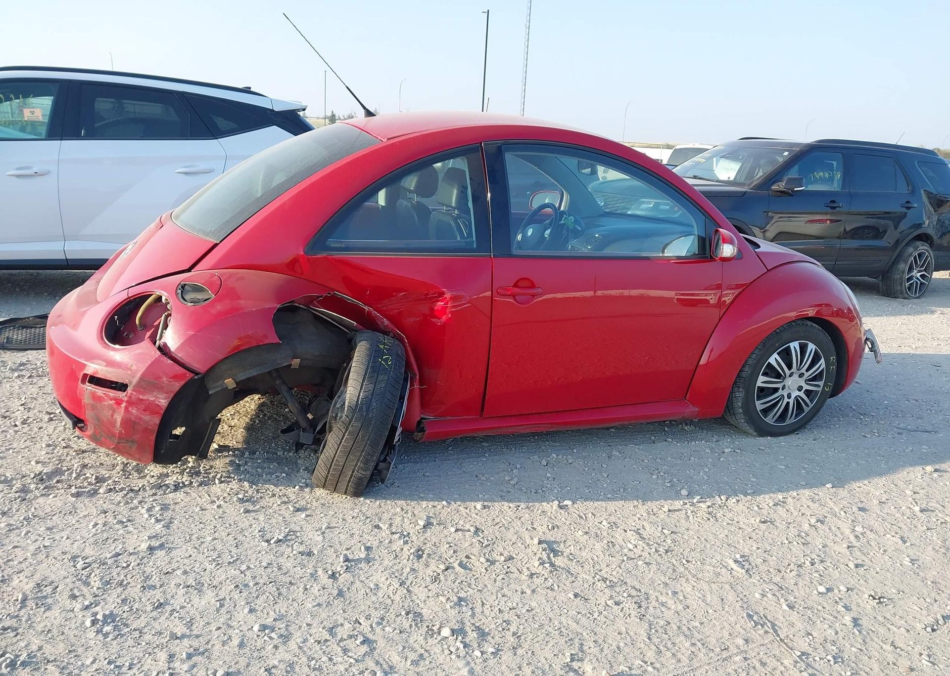 2006 VOLKSWAGEN NEW BEETLE 2.5