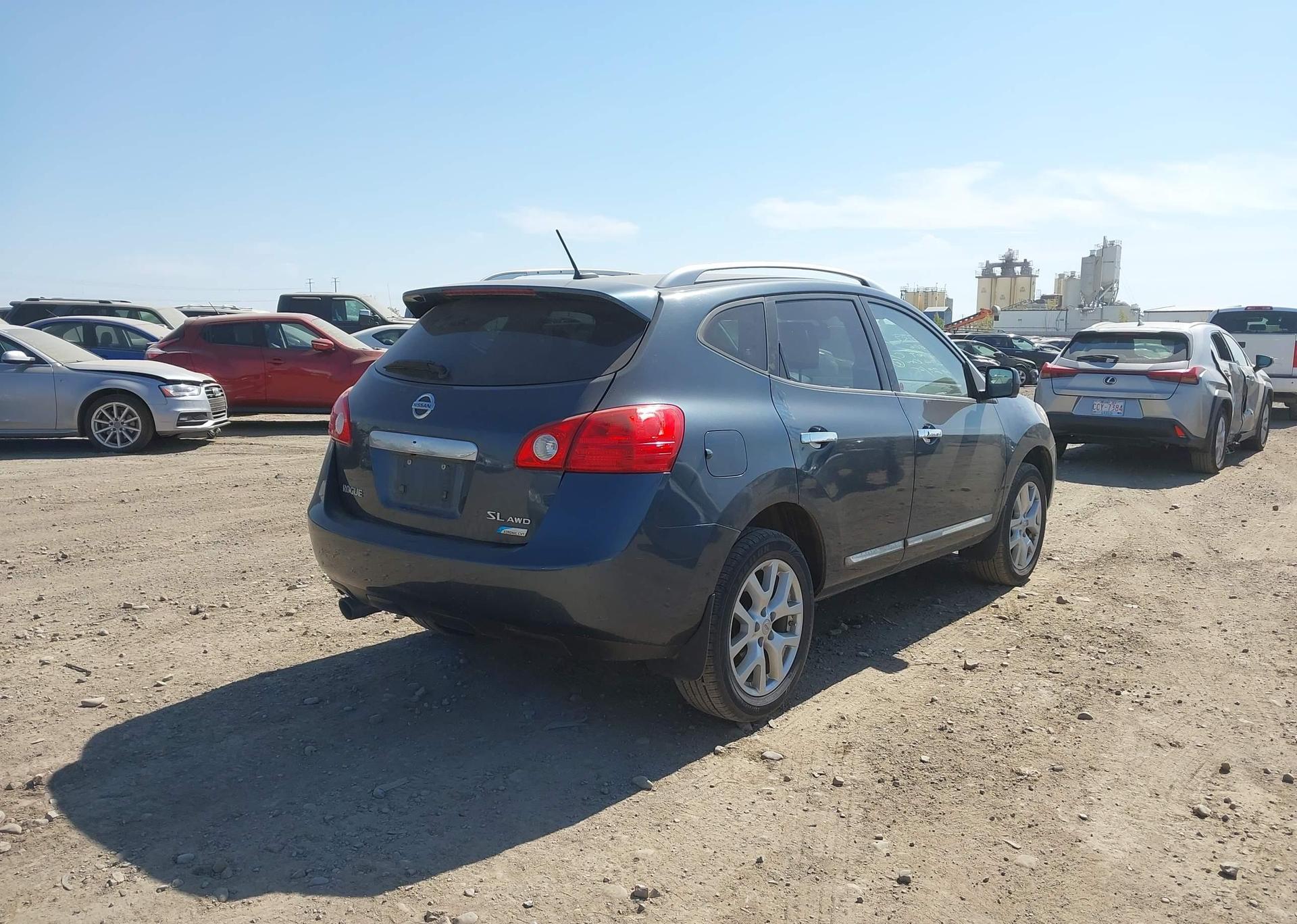 2012 NISSAN ROGUE S