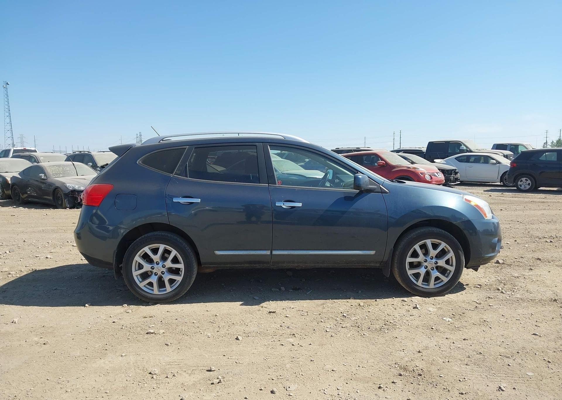 2012 NISSAN ROGUE S