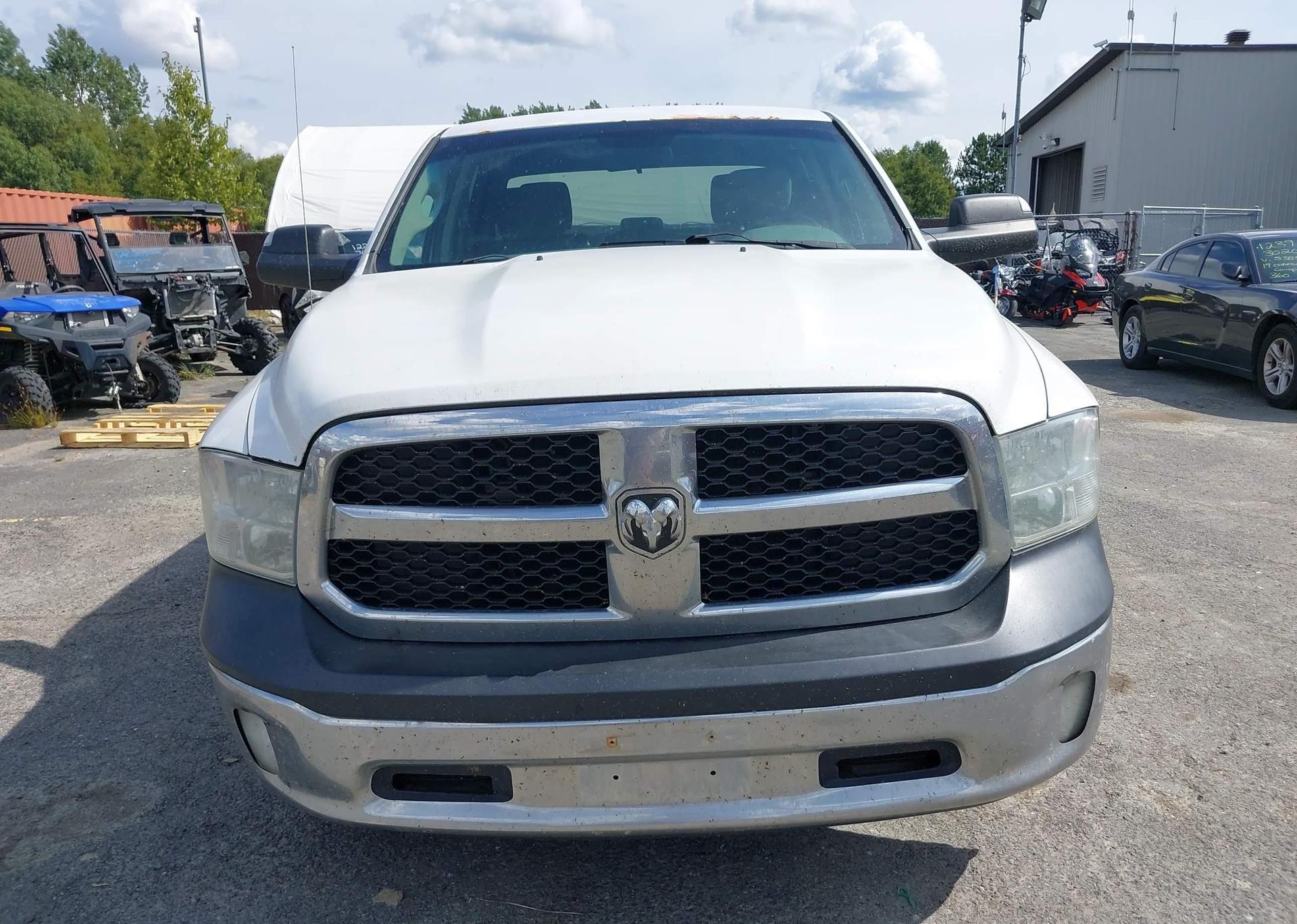 2014 RAM 1500 ST