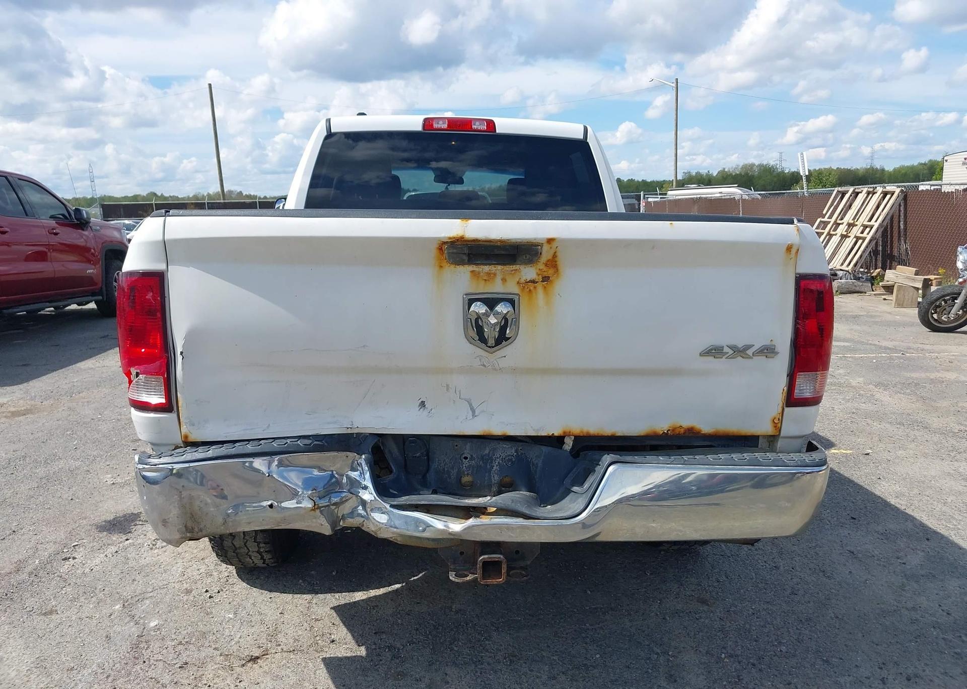 2014 RAM 1500 ST
