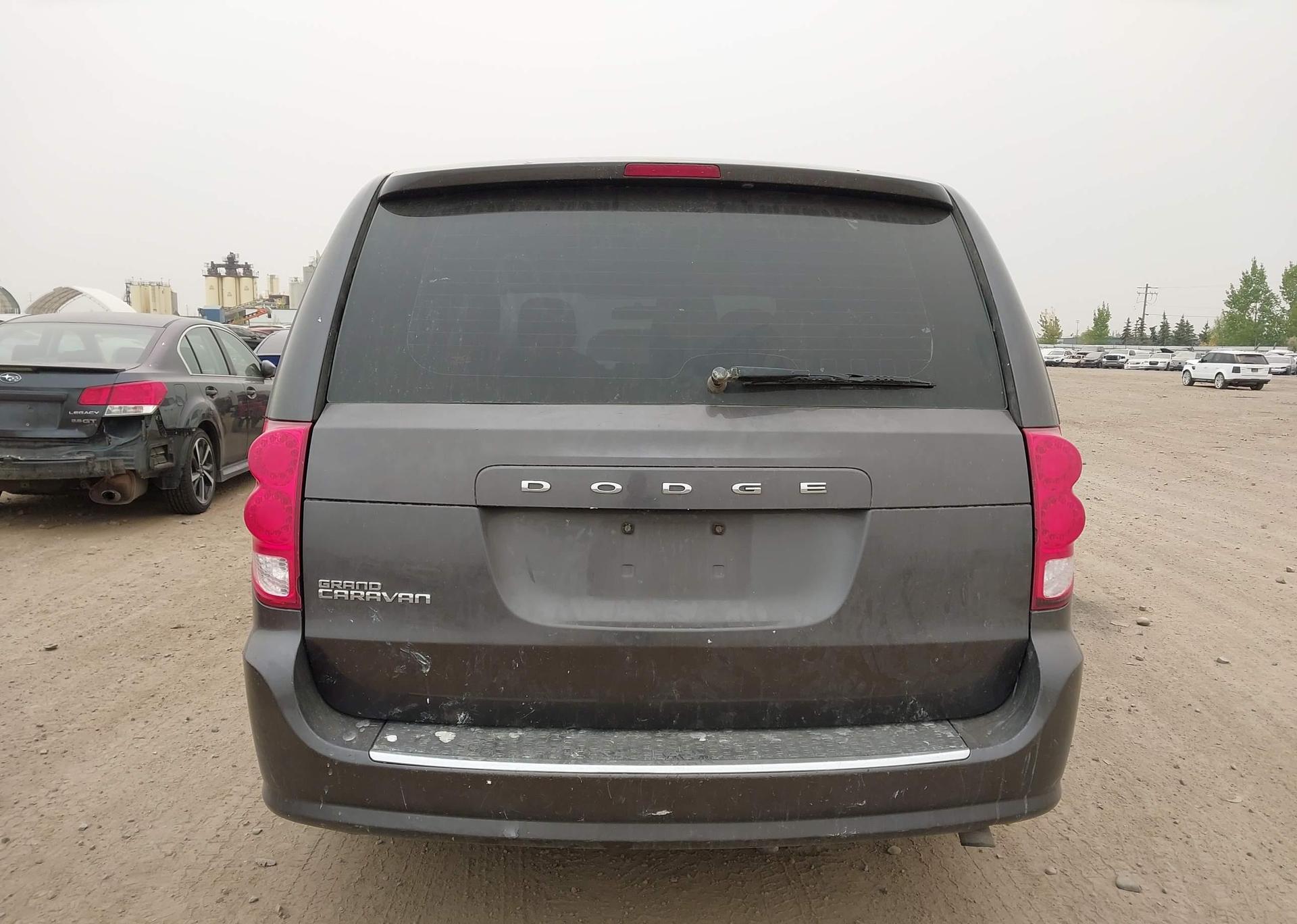 2015 DODGE GRAND CARAVAN SE