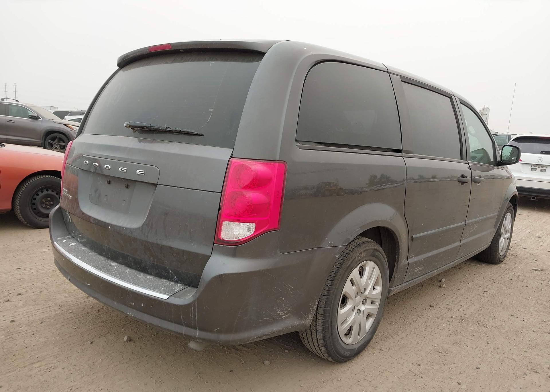 2015 DODGE GRAND CARAVAN SE