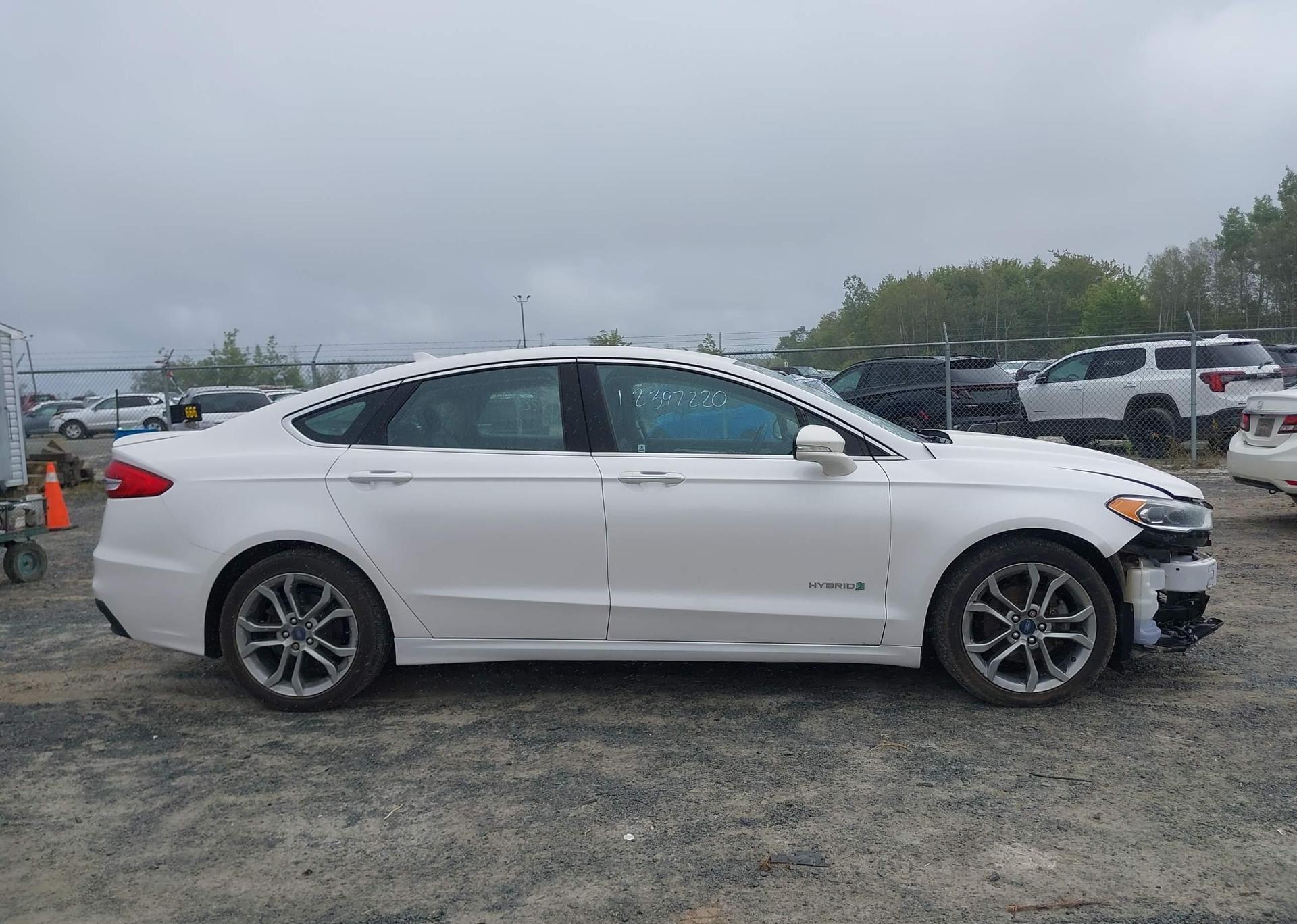 2019 FORD FUSION HYBRID TITANIUM