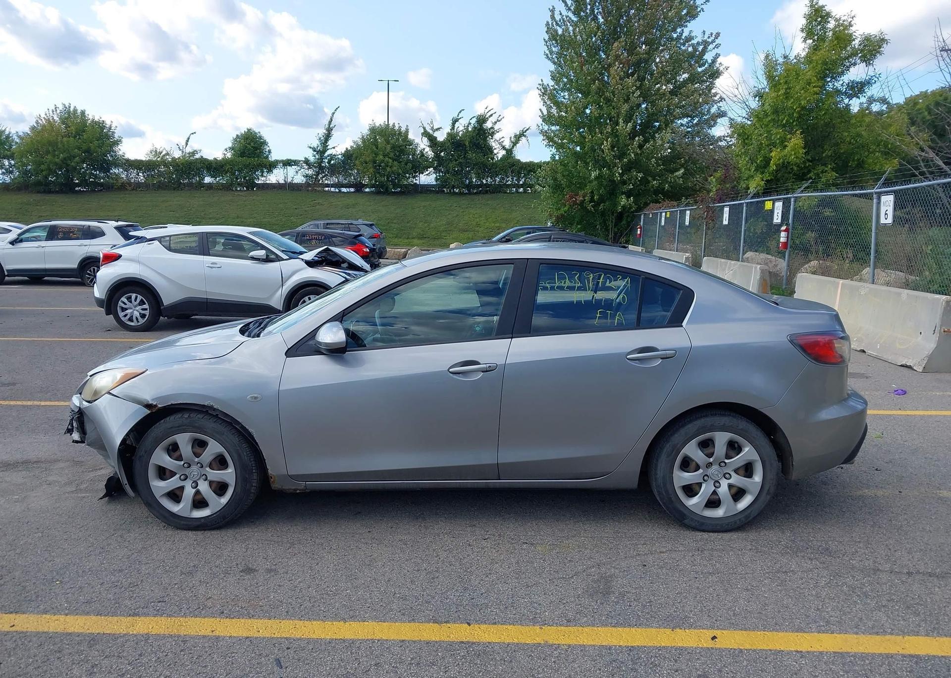 2010 MAZDA MAZDA3