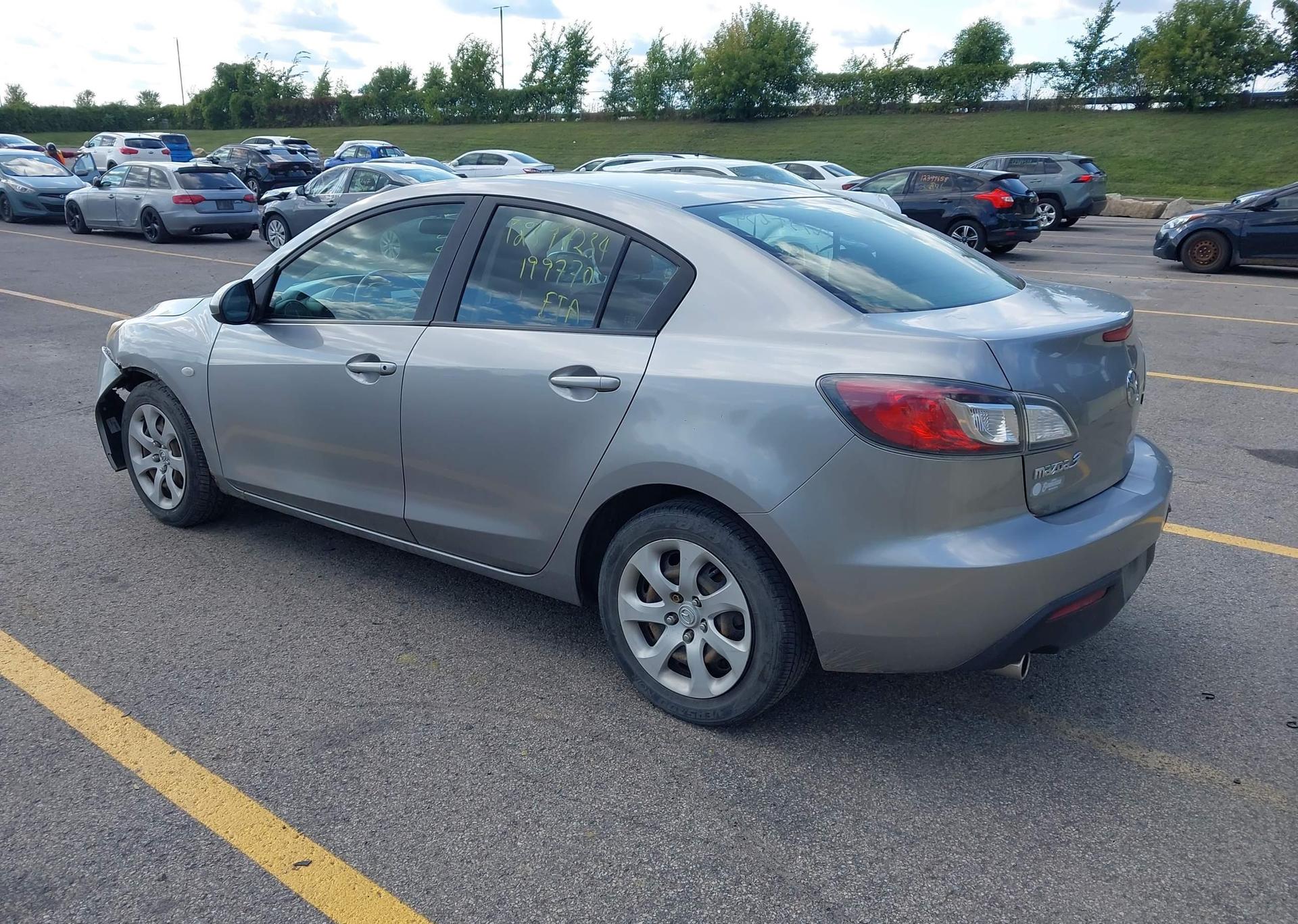 2010 MAZDA MAZDA3