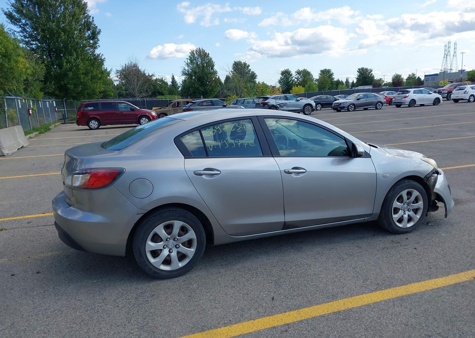 2010 MAZDA MAZDA3
