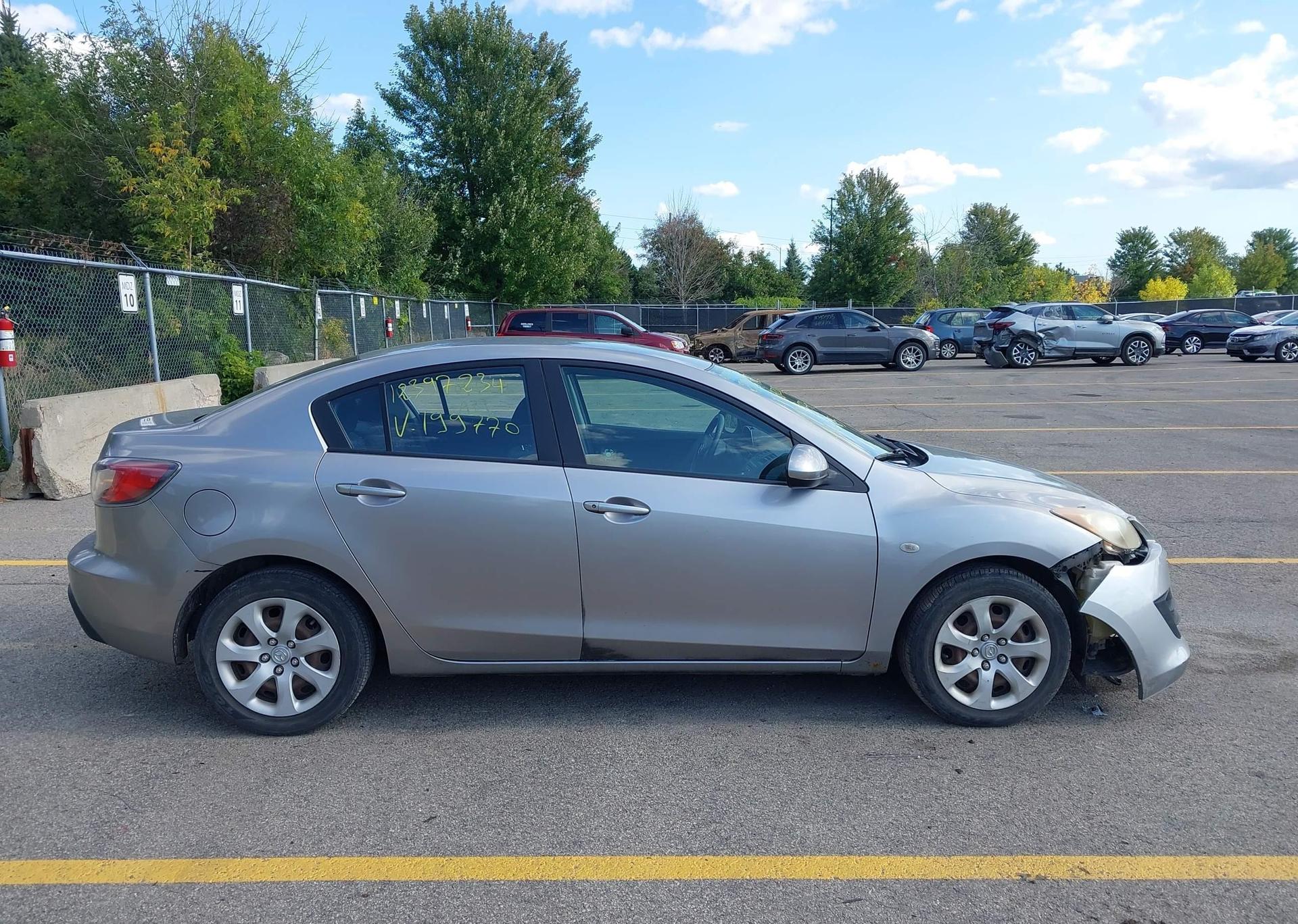 2010 MAZDA MAZDA3