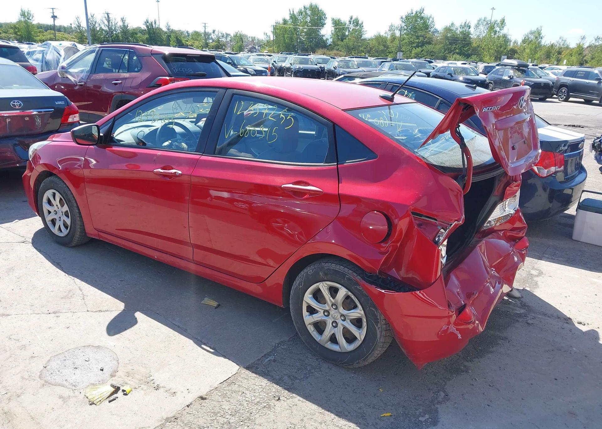 2014 HYUNDAI ACCENT GL