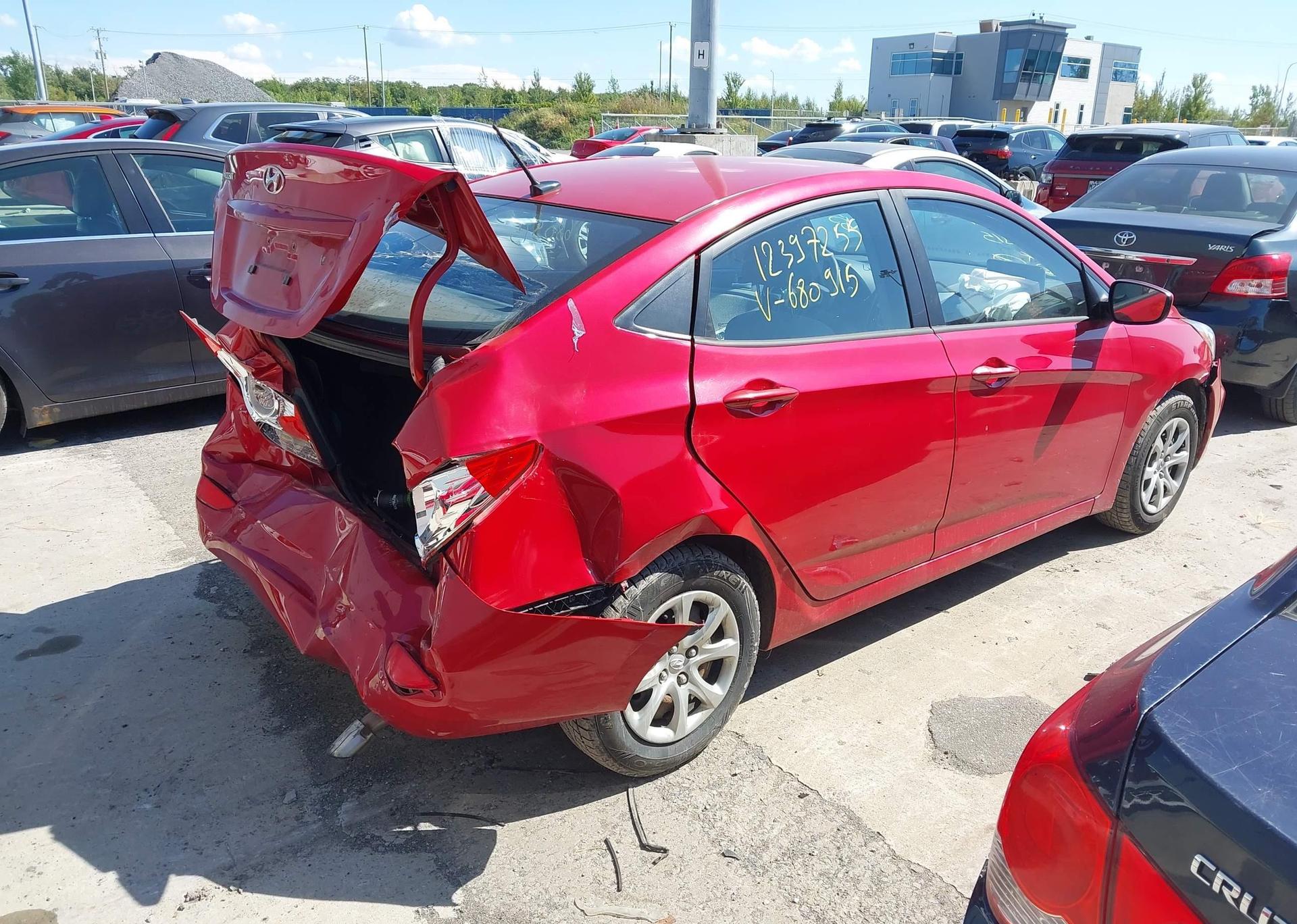 2014 HYUNDAI ACCENT GL