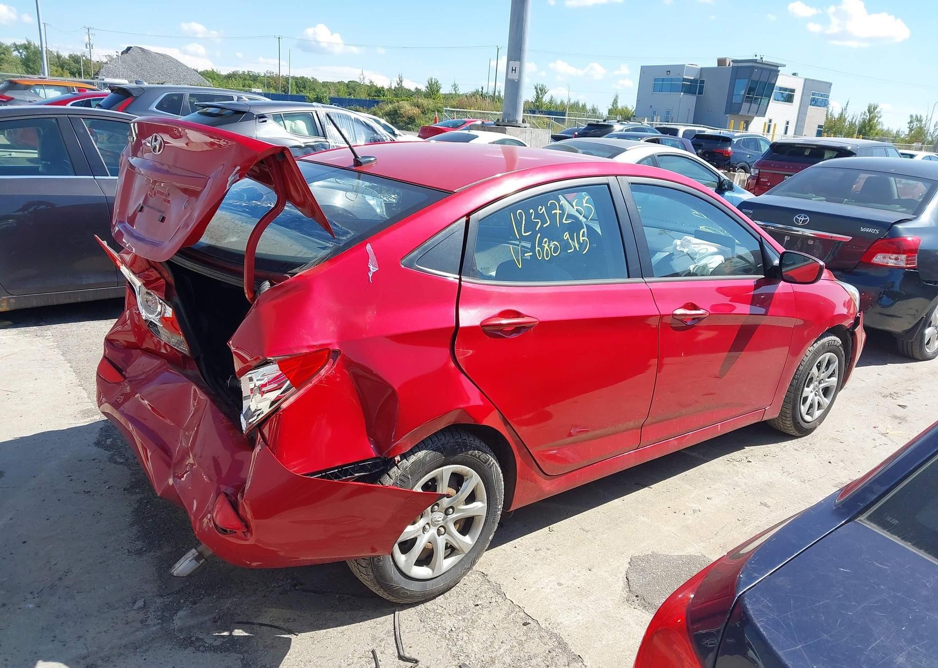 2014 HYUNDAI ACCENT GL