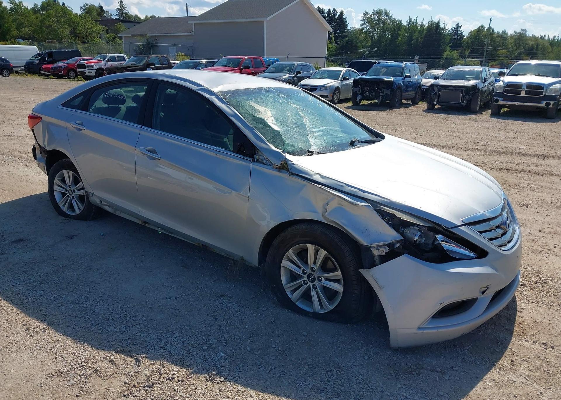 2013 HYUNDAI SONATA GLS