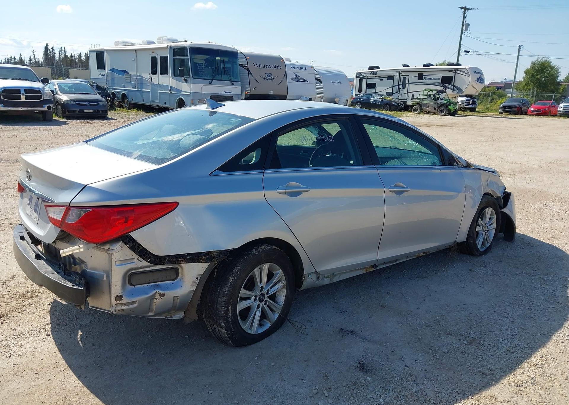 2013 HYUNDAI SONATA GLS