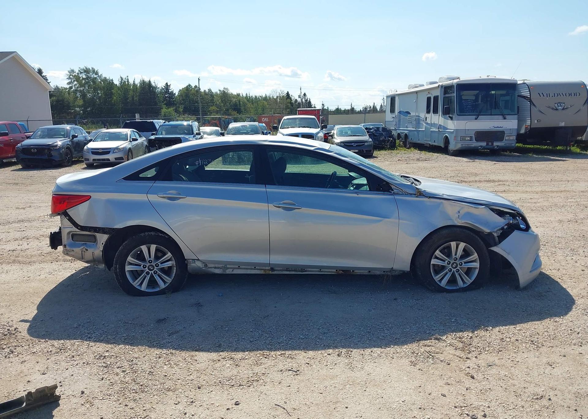 2013 HYUNDAI SONATA GLS