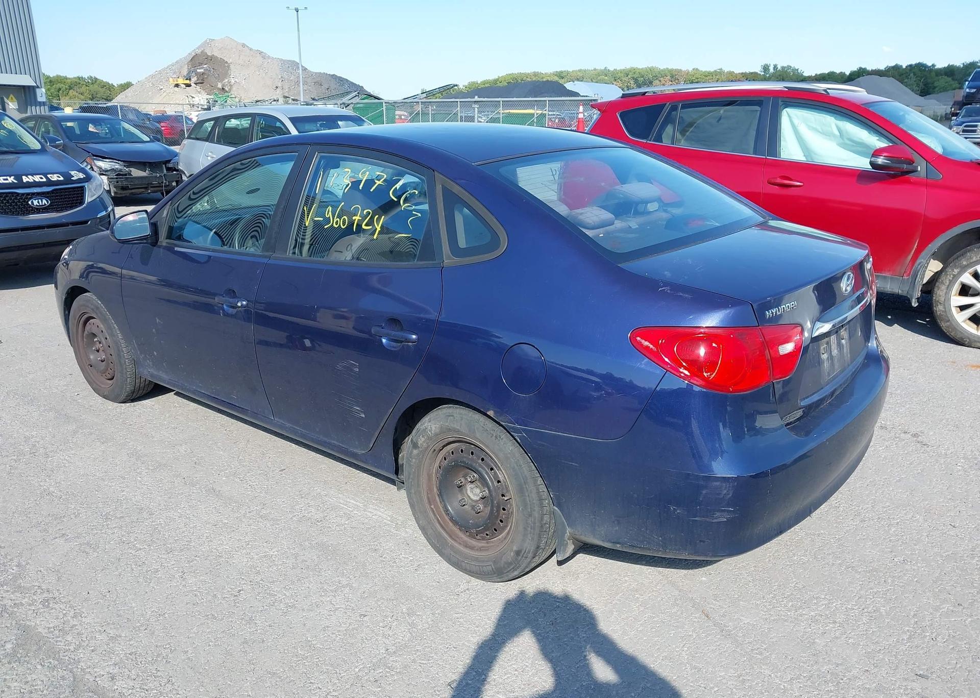 2010 HYUNDAI ELANTRA BLUE