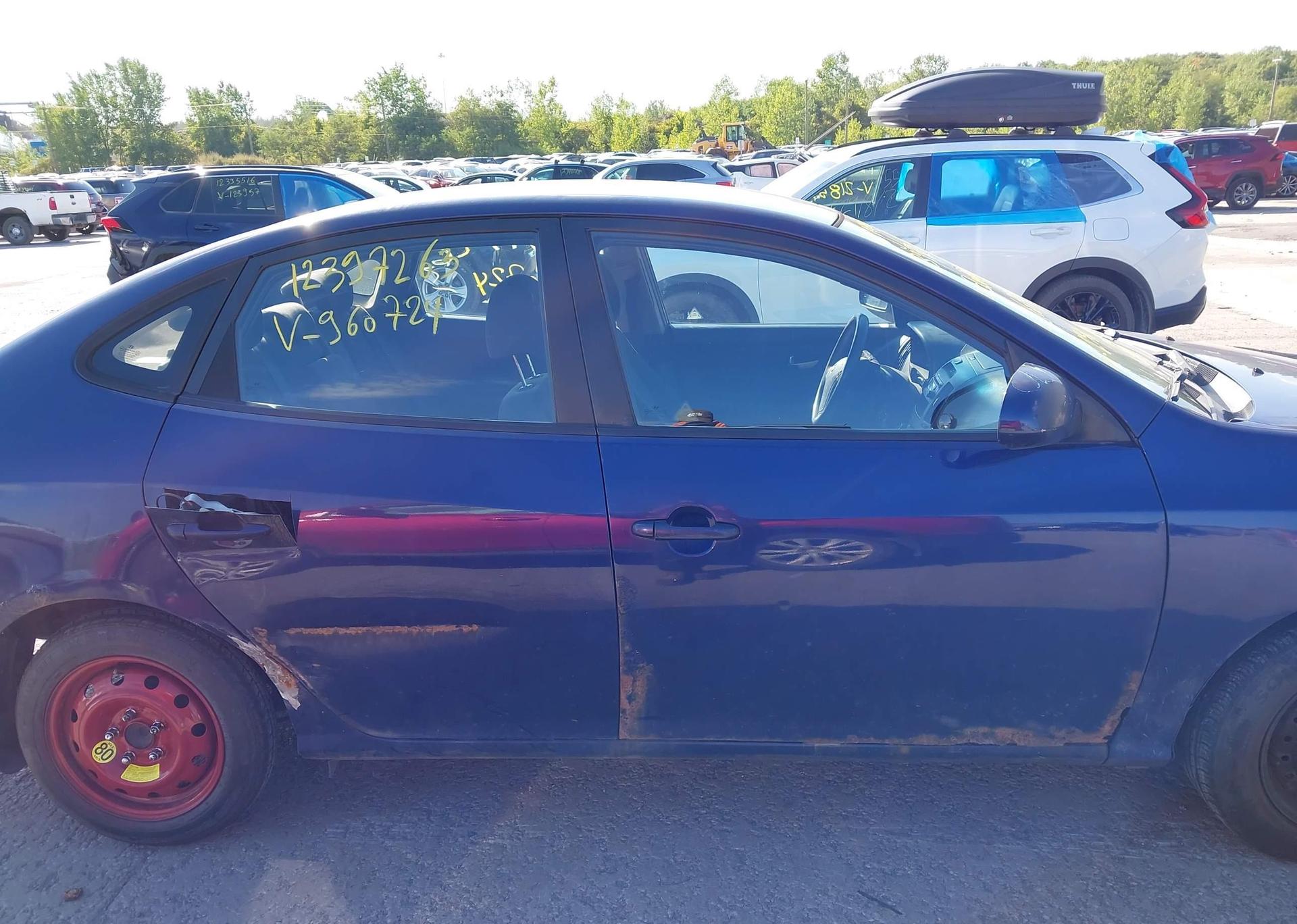 2010 HYUNDAI ELANTRA BLUE
