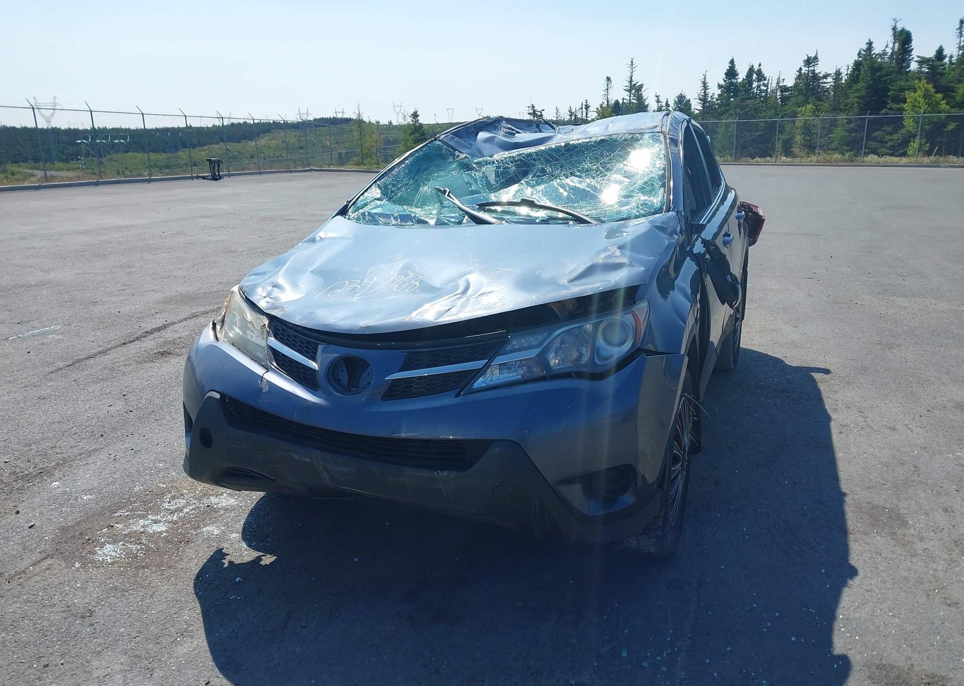 2014 TOYOTA RAV4 LE