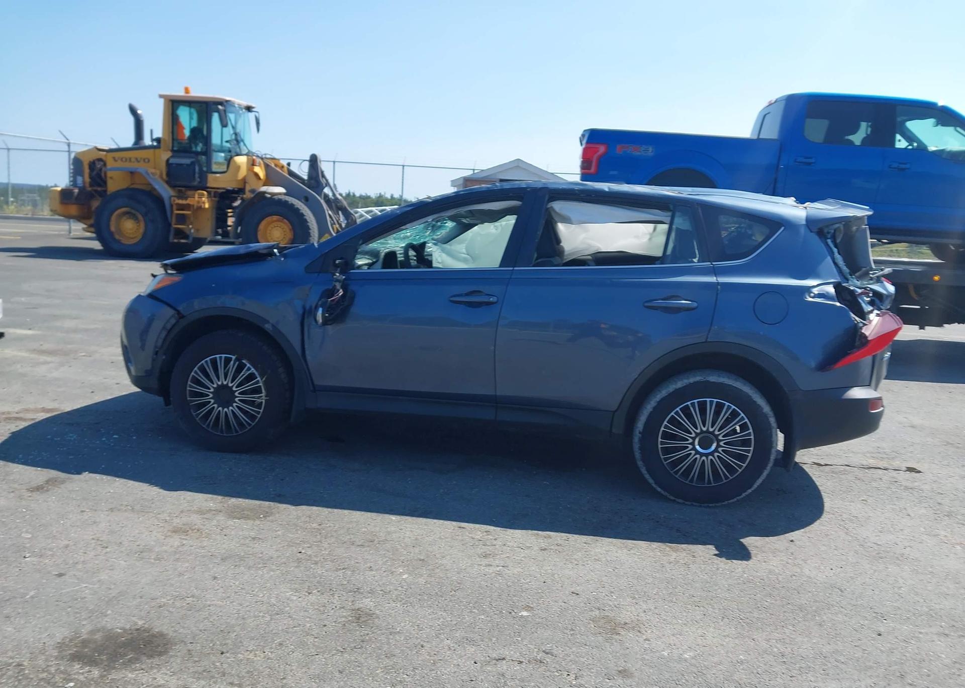 2014 TOYOTA RAV4 LE
