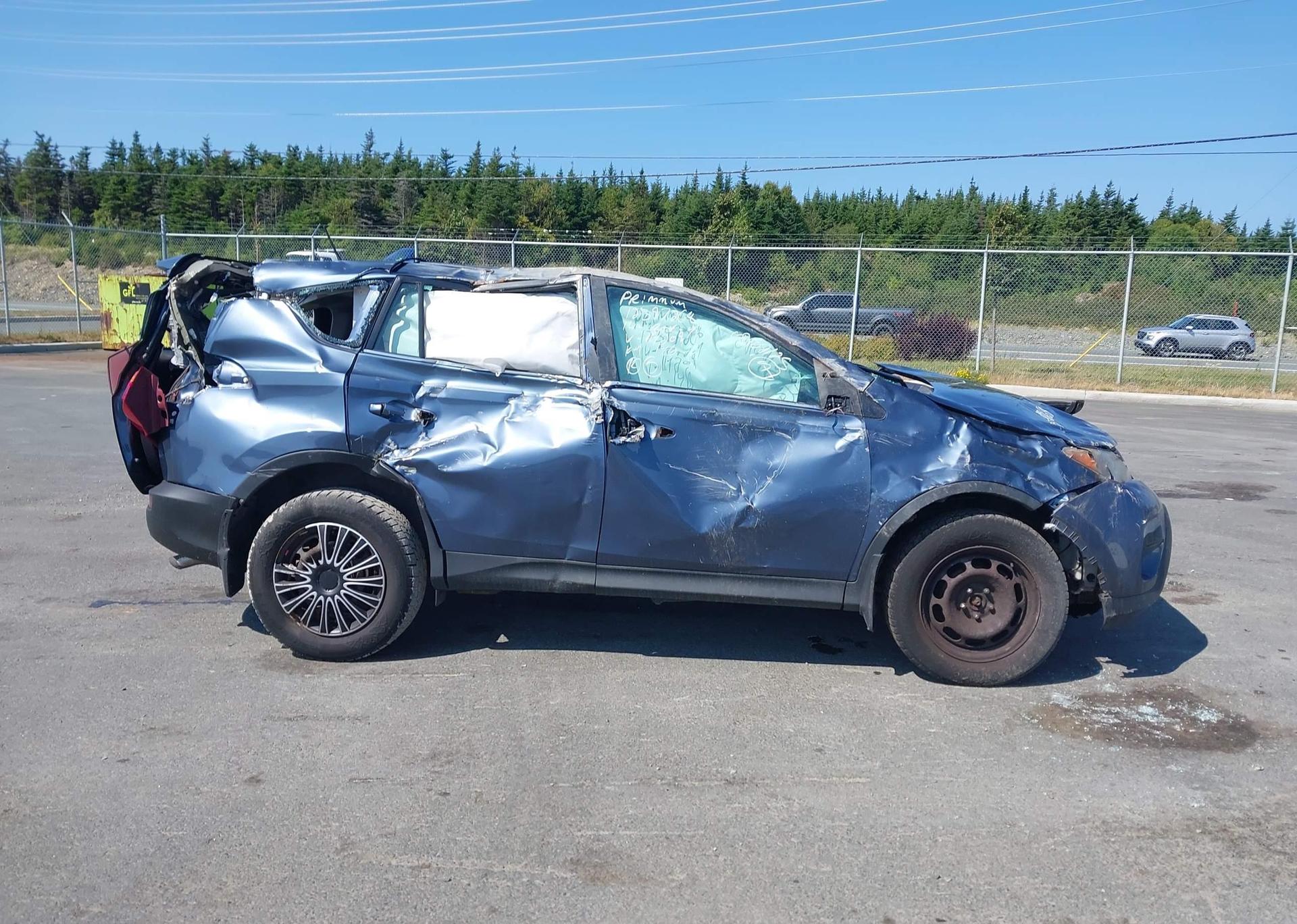 2014 TOYOTA RAV4 LE