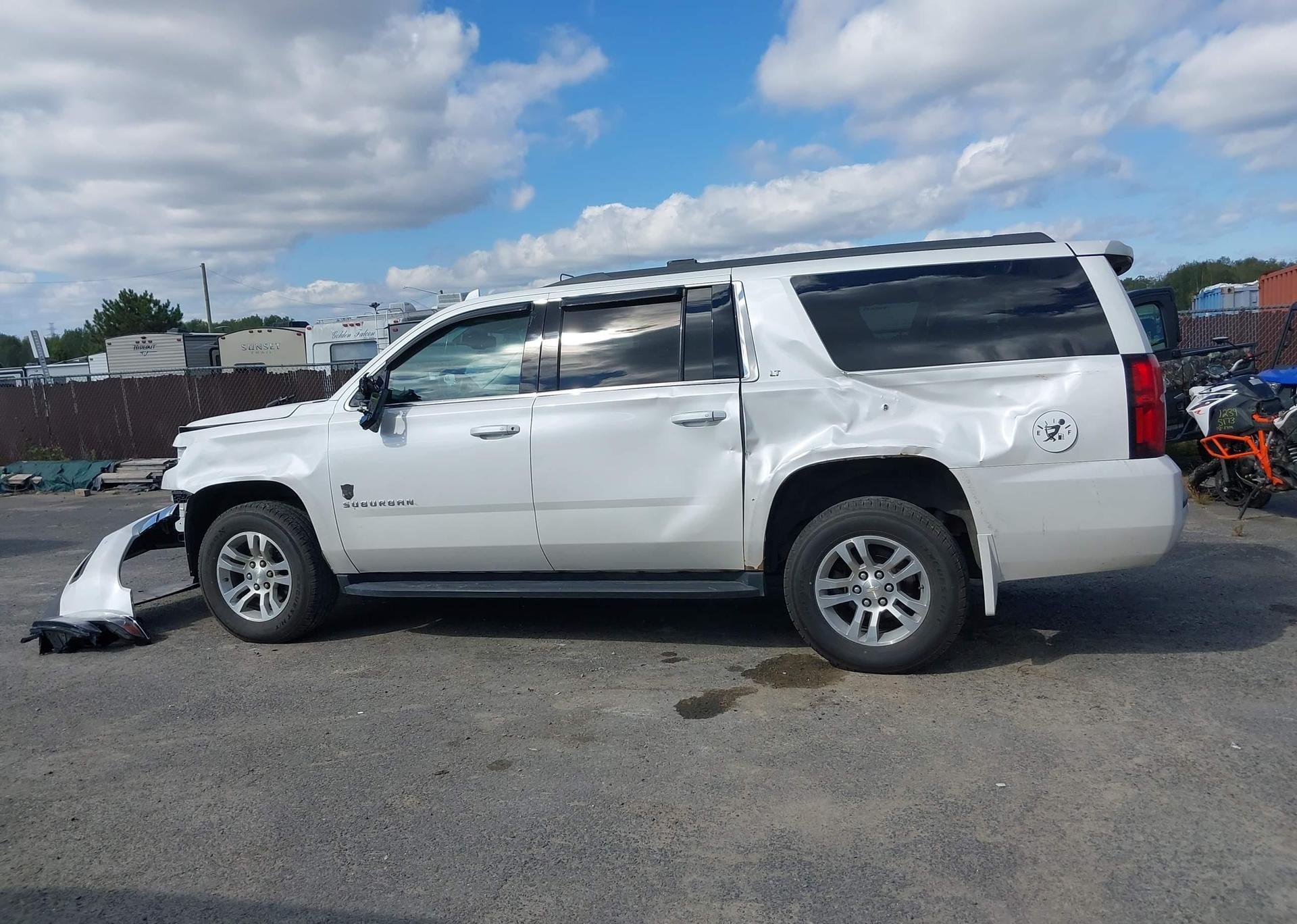 2017 CHEVROLET SUBURBAN LT