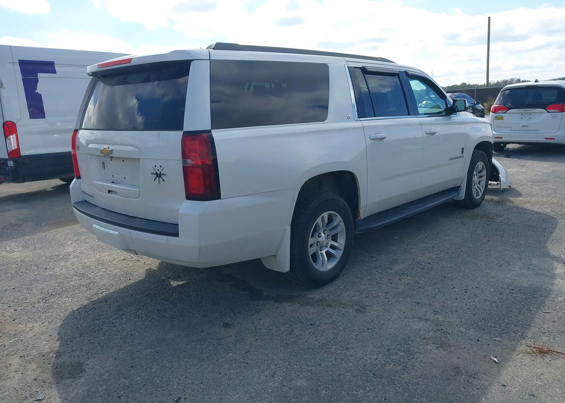 2017 CHEVROLET SUBURBAN LT