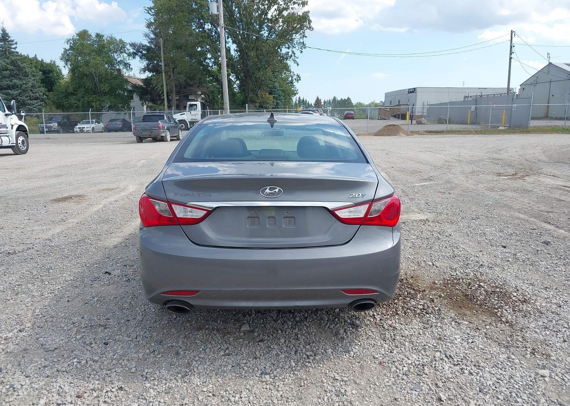 2011 HYUNDAI SONATA 2.0T