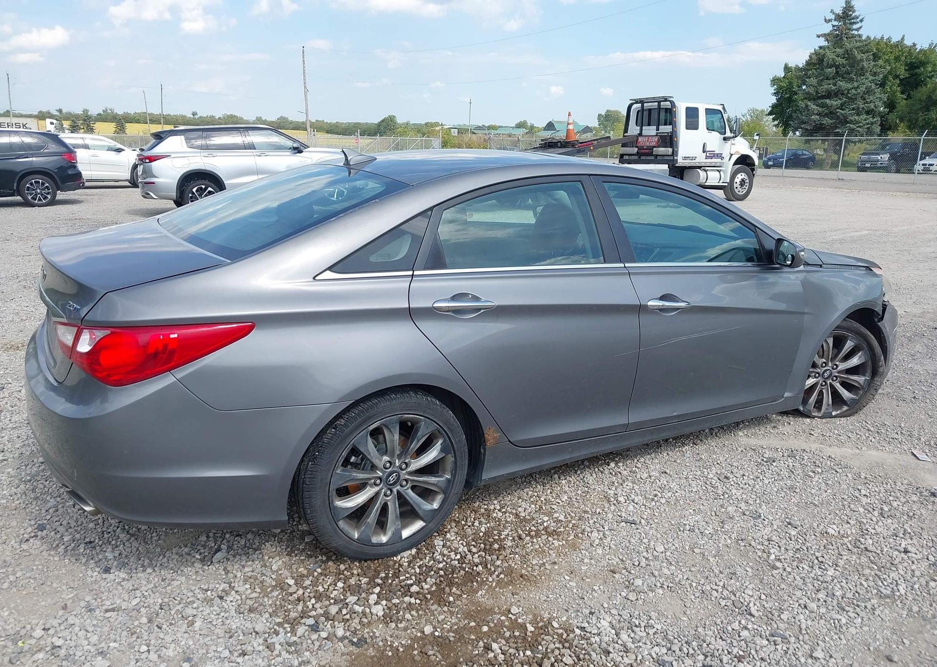 2011 HYUNDAI SONATA 2.0T